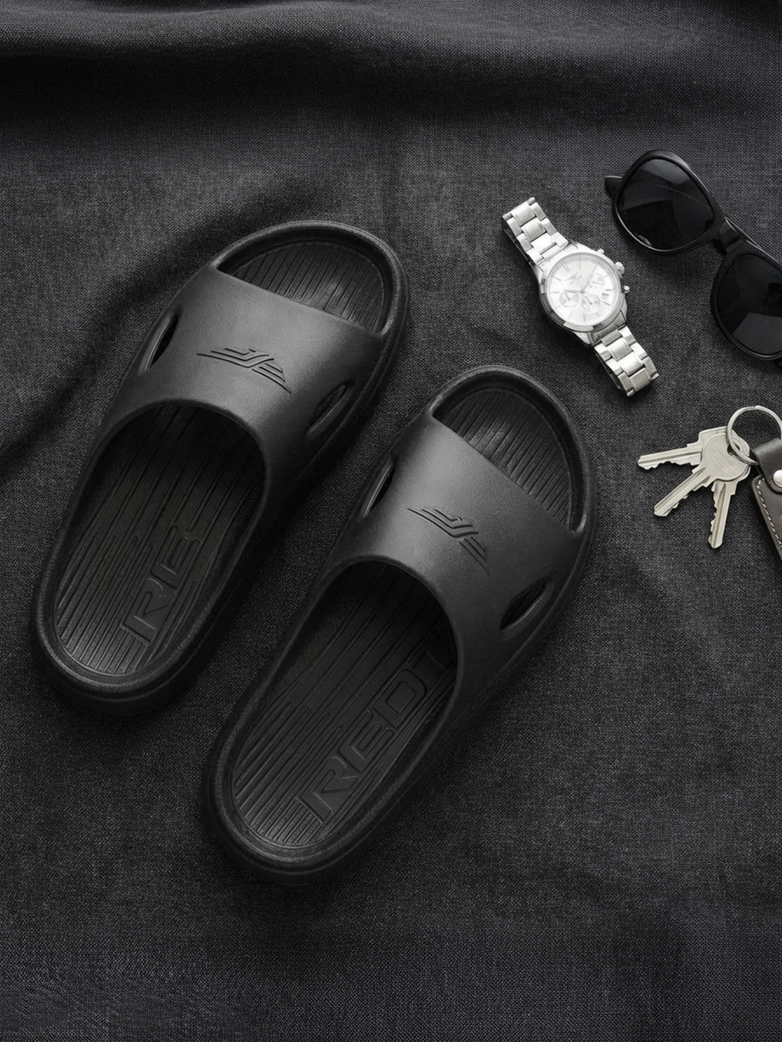 Image of RED TAPE Men Slides (Black , 9)