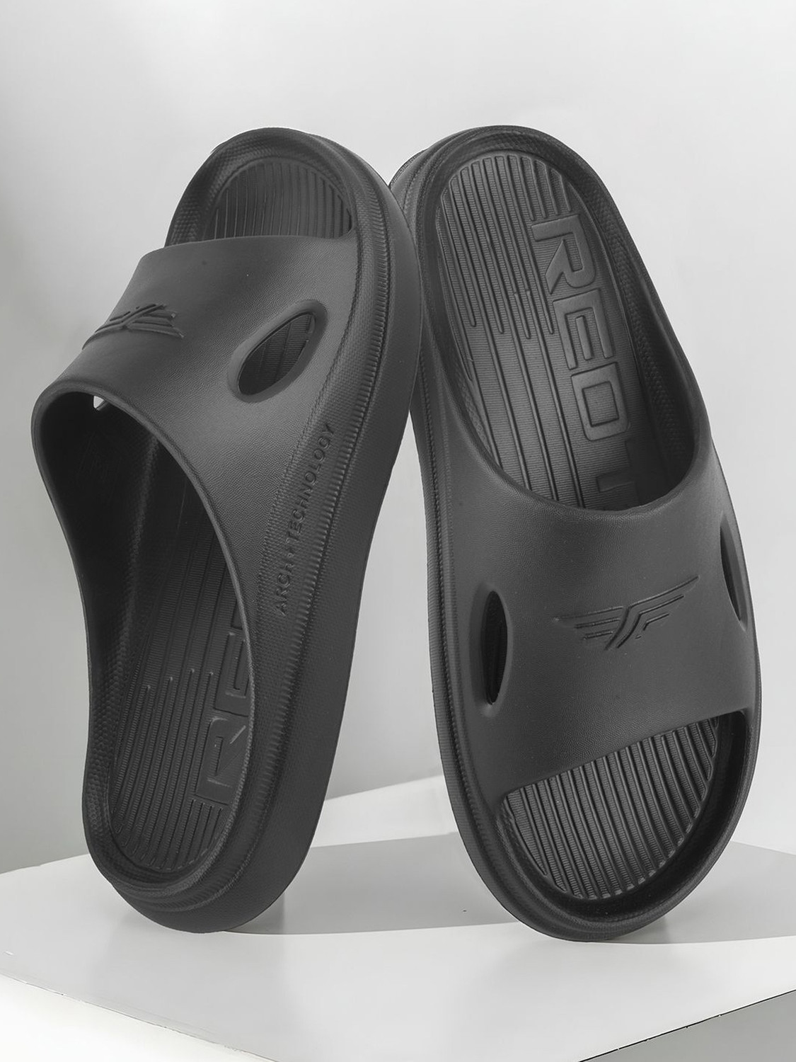 Image of RED TAPE Men Slides (Black , 9)