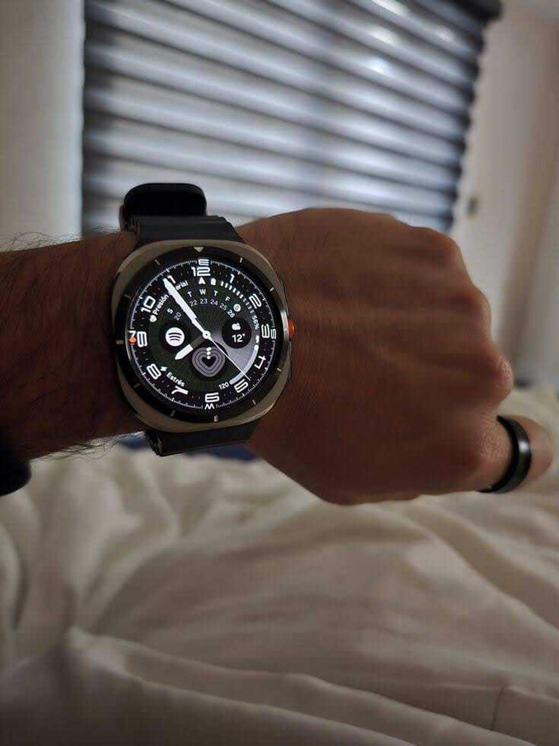 Image of Onikuma T800 BT watch 2in Big Screen Sunlight Proof Display Music Play Insta WA Notifier Smartwatch (BLACK Strap, FREESIZE)