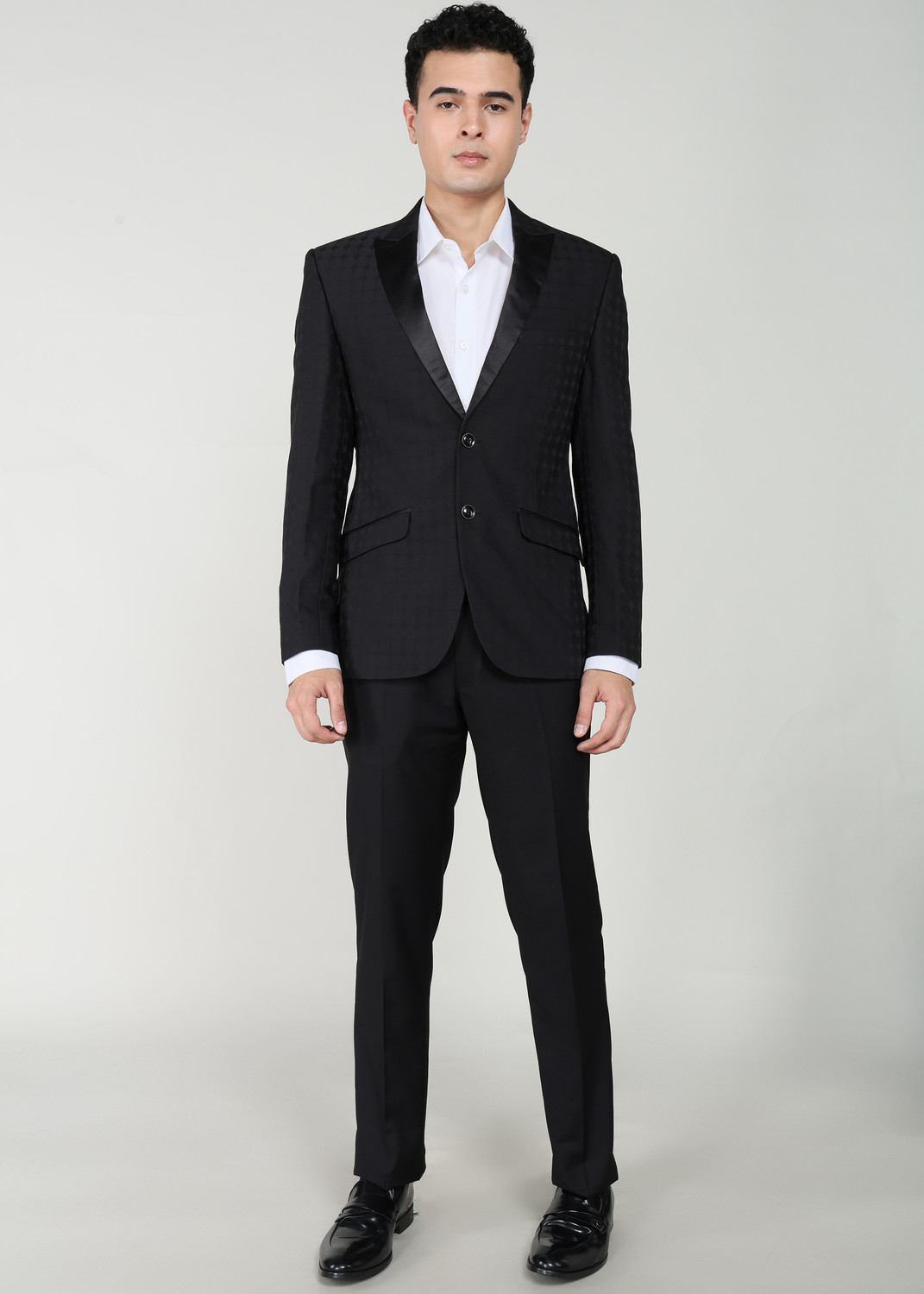 PARK AVENUE 2SB PEAK TUX 2PC- SUPER SLIM Solid Men Suit