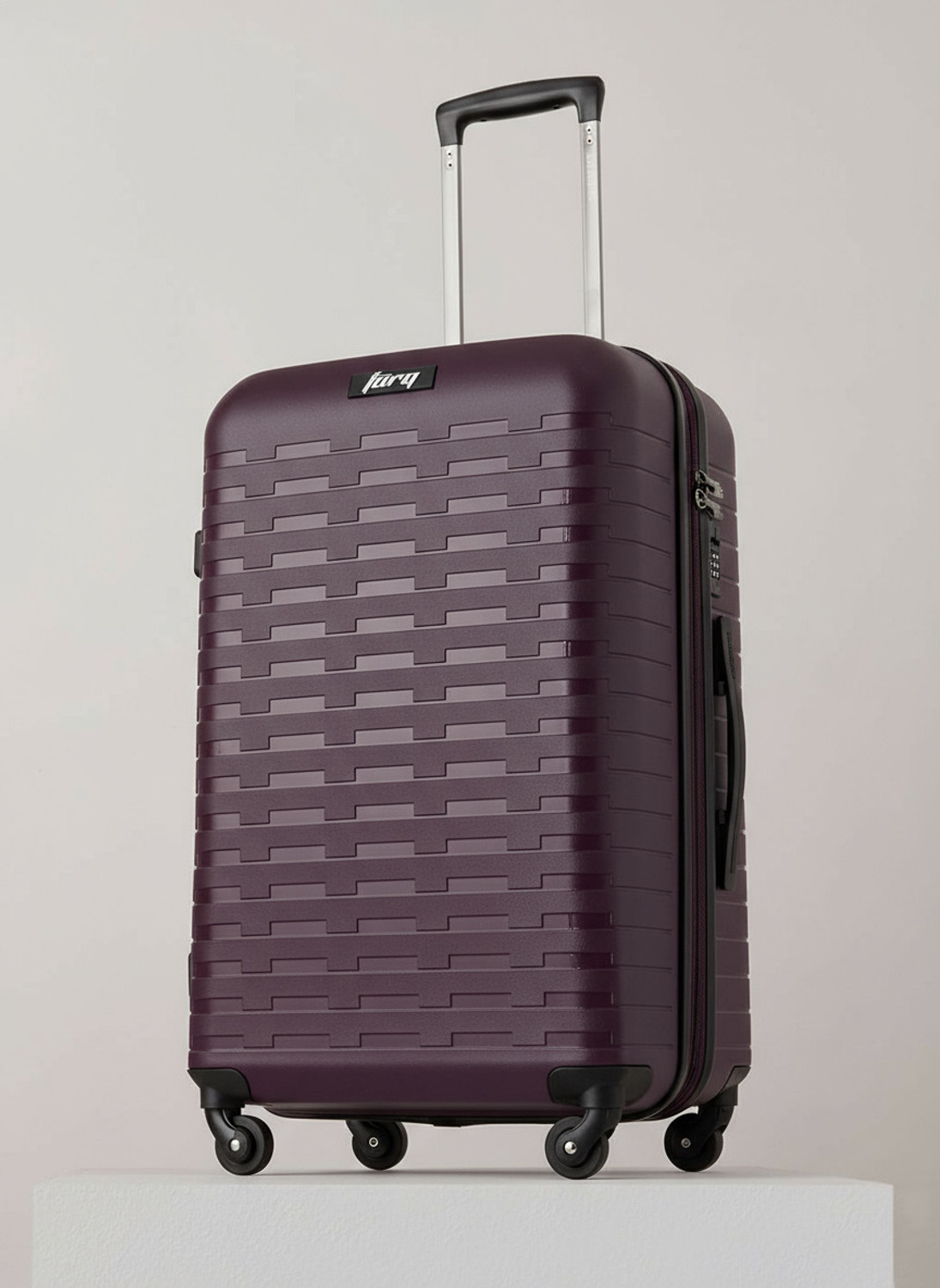 Image of AMERICAN TOURISTER Small Check-in Suitcase (33 inch) 4 Wheels - ROCKLITE 79CM RED - Red