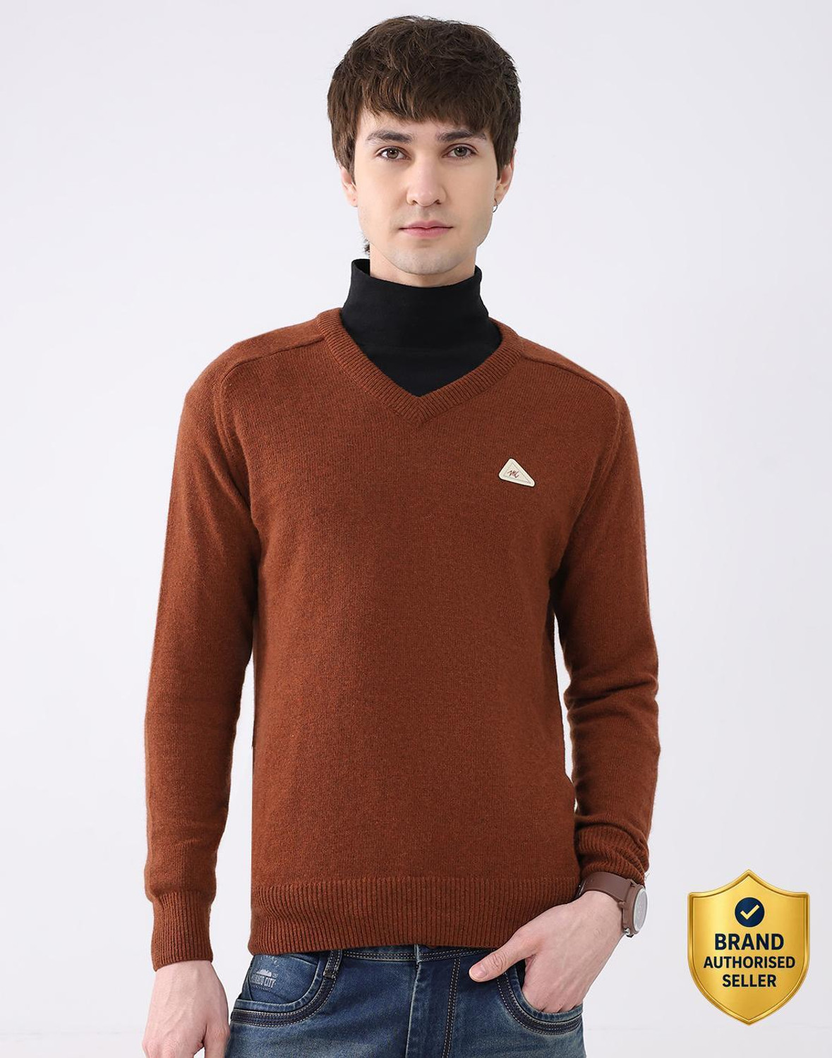 Image of MONTE CARLO Men Self Design V Neck White Sweater