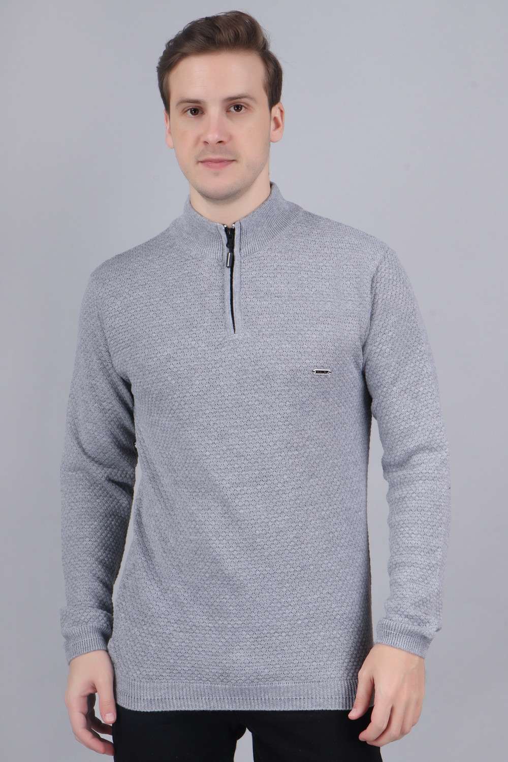 Image of MONTE CARLO Men Solid Round Neck Grey Sweater