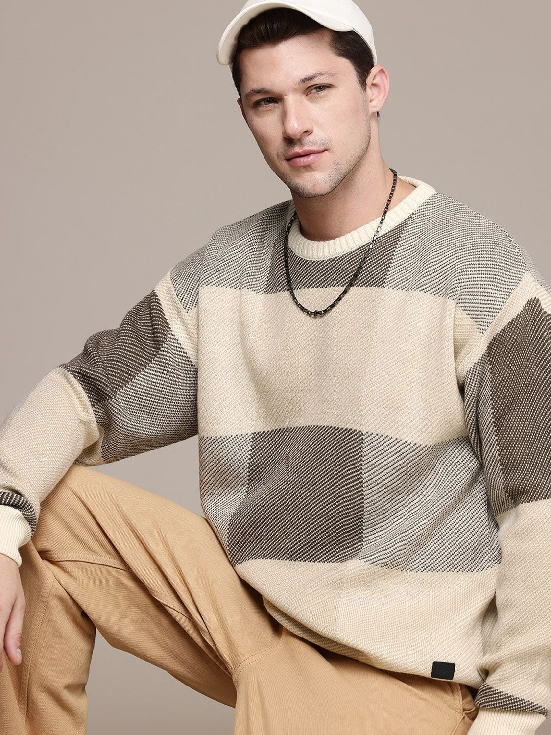 Roadster Self Design Round Neck Casual Men Green Sweater - Image 1