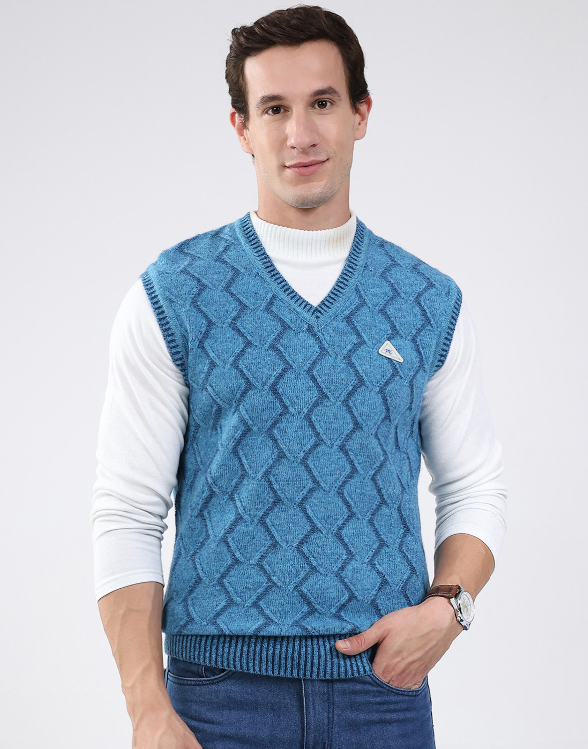 Image of MONTE CARLO Men Self Design V Neck White Sweater