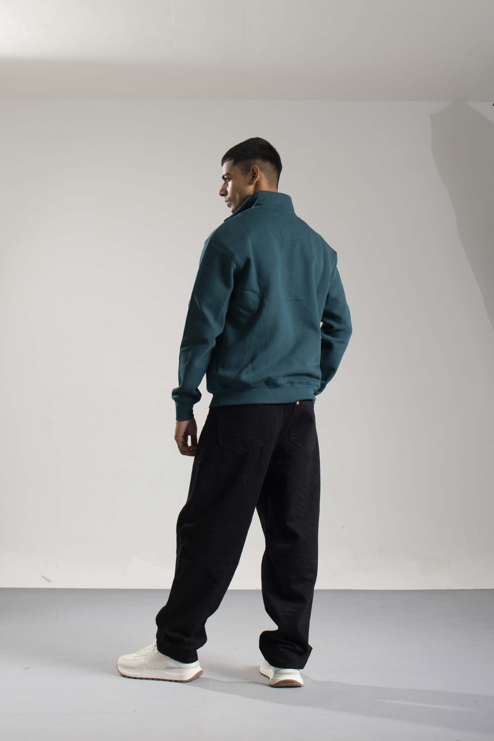 Image of Oneway Men Full Sleeve Solid Sweatshirt