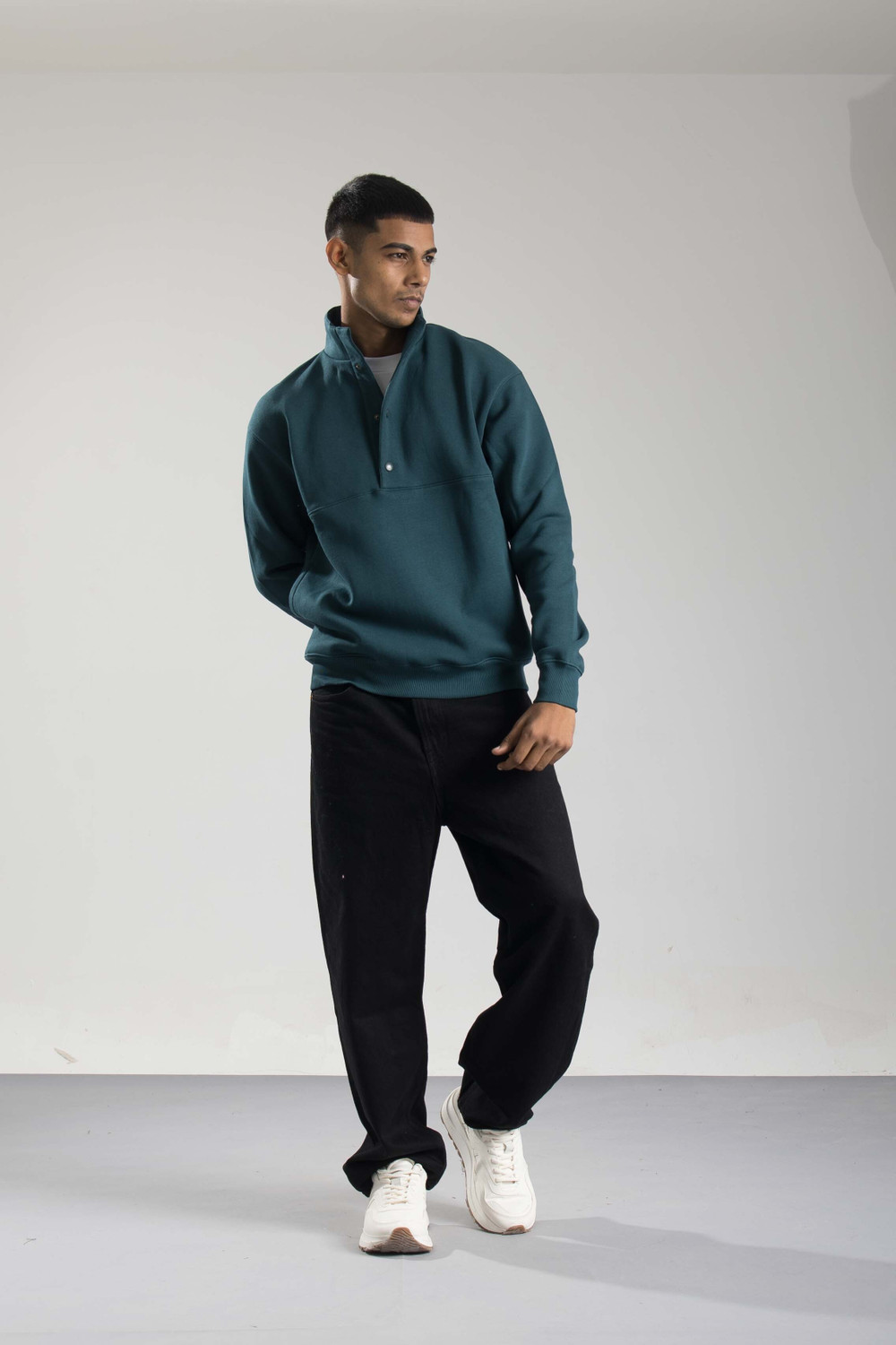 Image of Oneway Men Full Sleeve Solid Sweatshirt