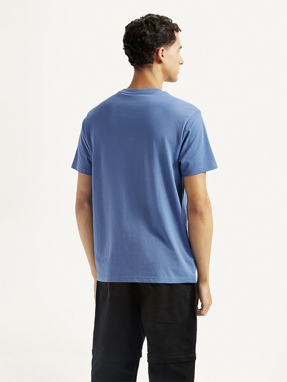 Image of LEVI'S Men Solid Crew Neck Pure Cotton Blue T-Shirt