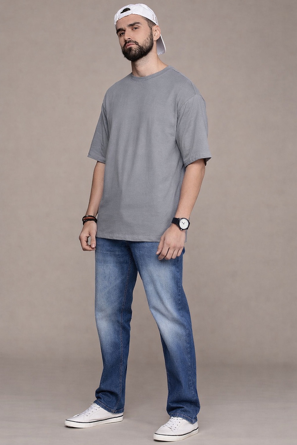 Image of Roadster Men Solid Round Neck Pure Cotton Grey T-Shirt