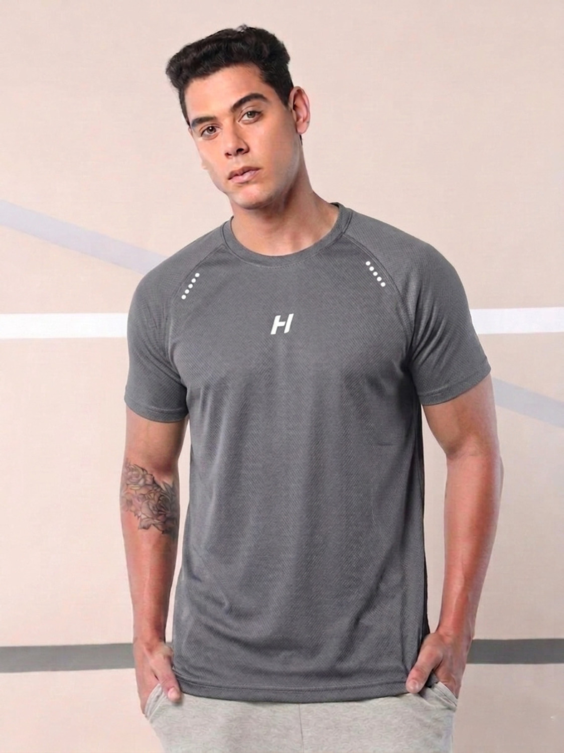 Image of HEPAKA Men Solid Round Neck Polyester Grey T-Shirt
