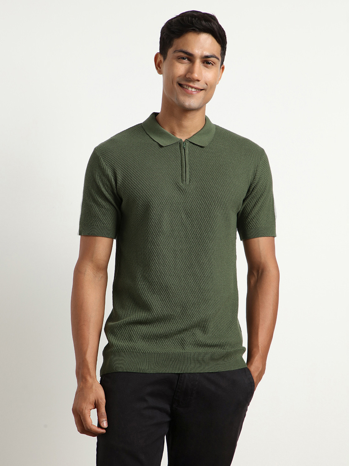Image of NOBERO Men Printed Round Neck Cotton Blend Black T-Shirt