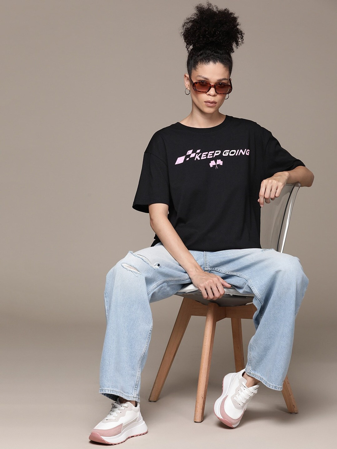 Image of Roadster Women Printed Round Neck Pure Cotton Black T-Shirt