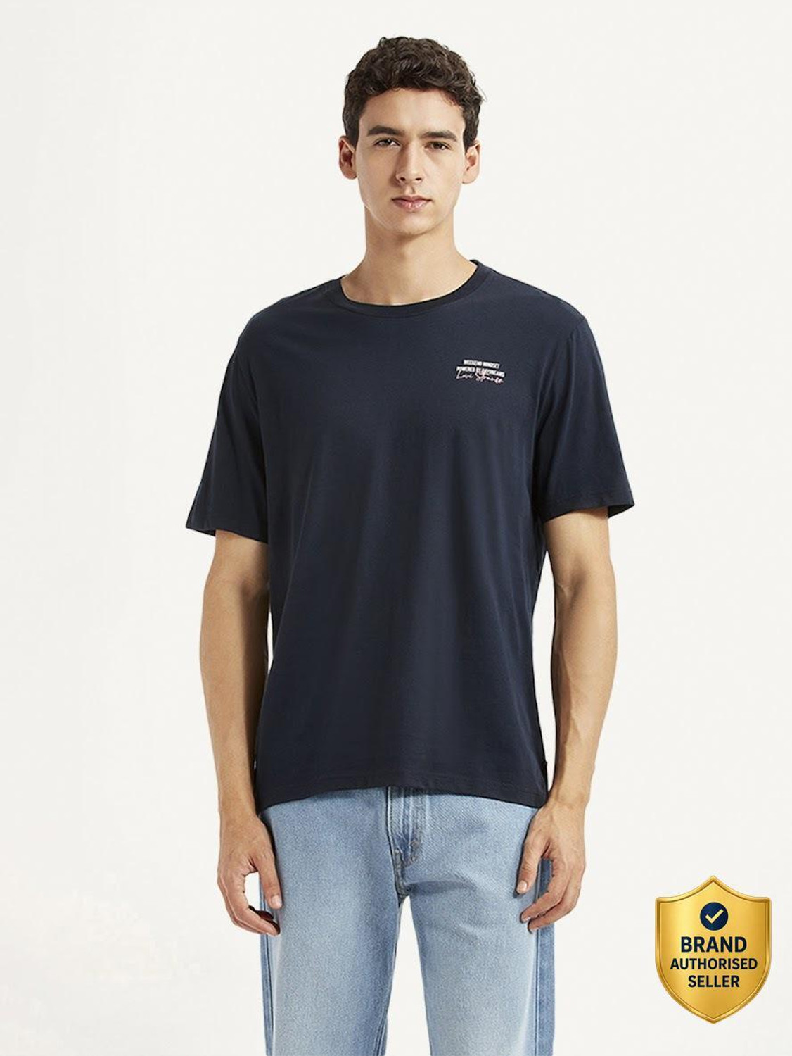Image of LEVI'S Men Solid Crew Neck Pure Cotton Blue T-Shirt