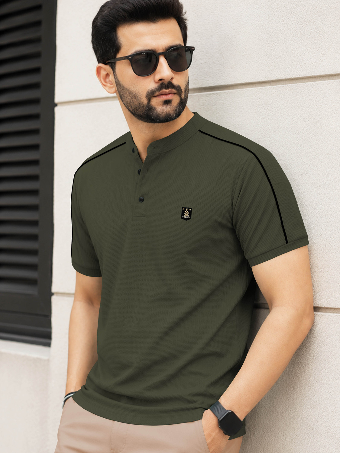 Image of TRIPR Men Solid Mandarin Collar Cotton Blend Dark Green T-Shirt