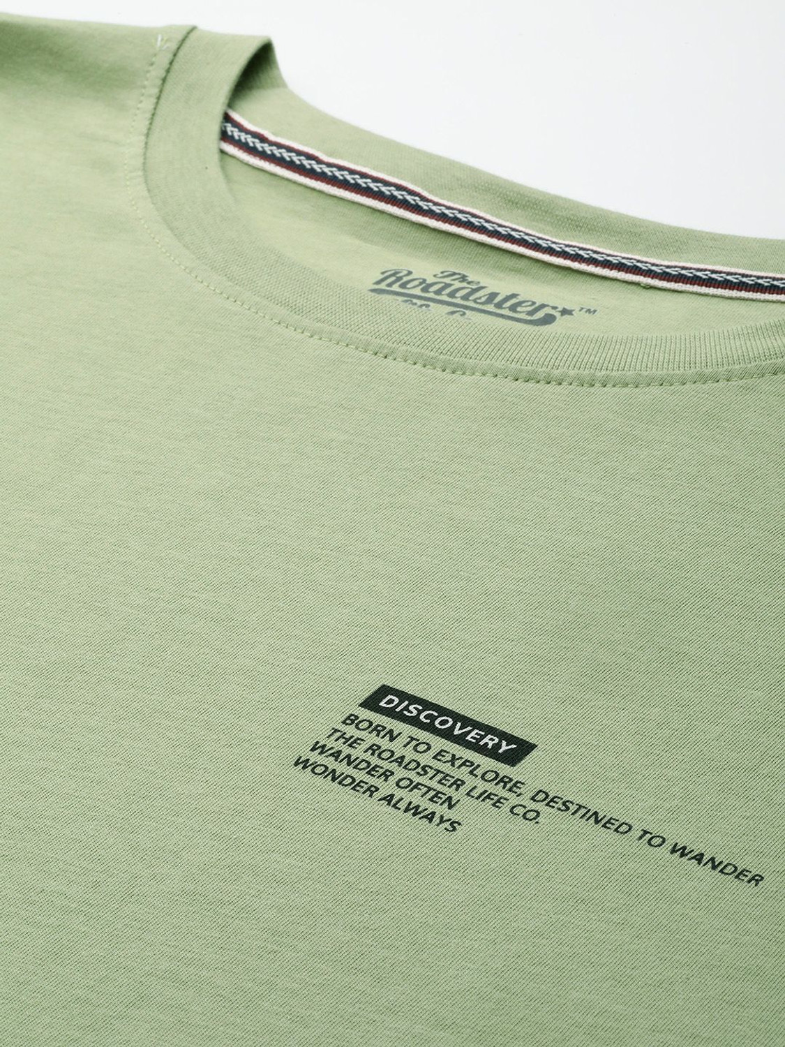 Image of Roadster Men Solid Round Neck Pure Cotton Green T-Shirt