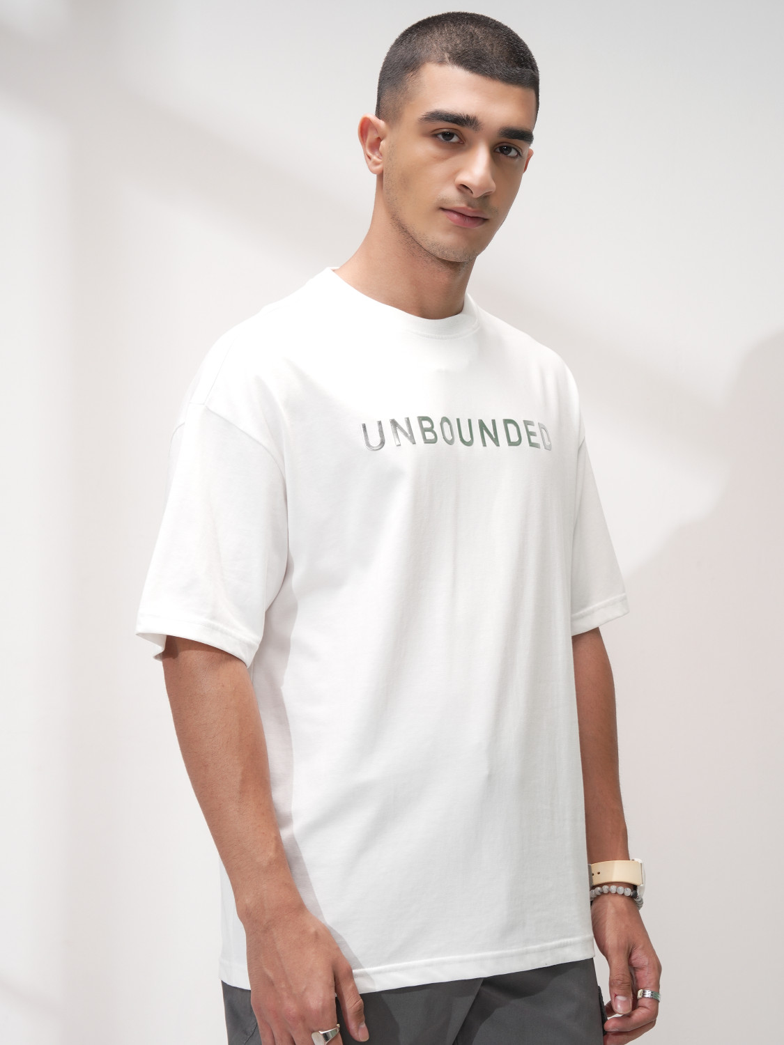HIGHLANDER Men White Cotton Blend T-Shirt - Image 1