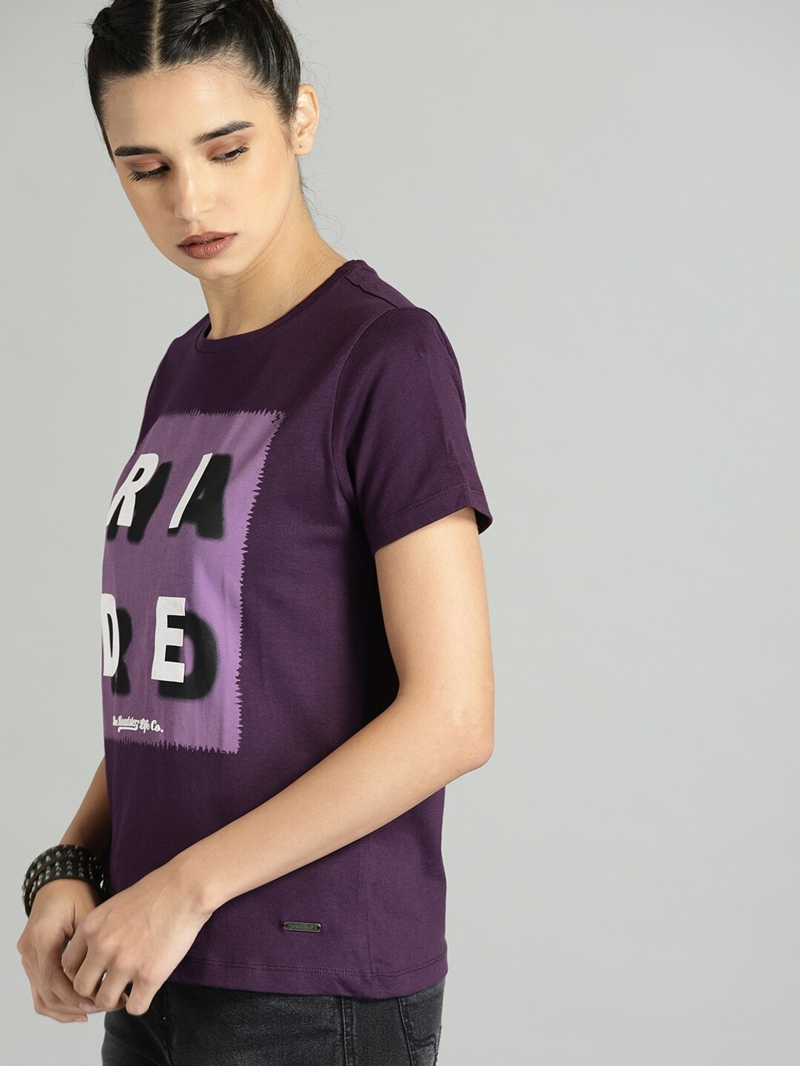 Image of Roadster Women Printed Round Neck Pure Cotton Black T-Shirt