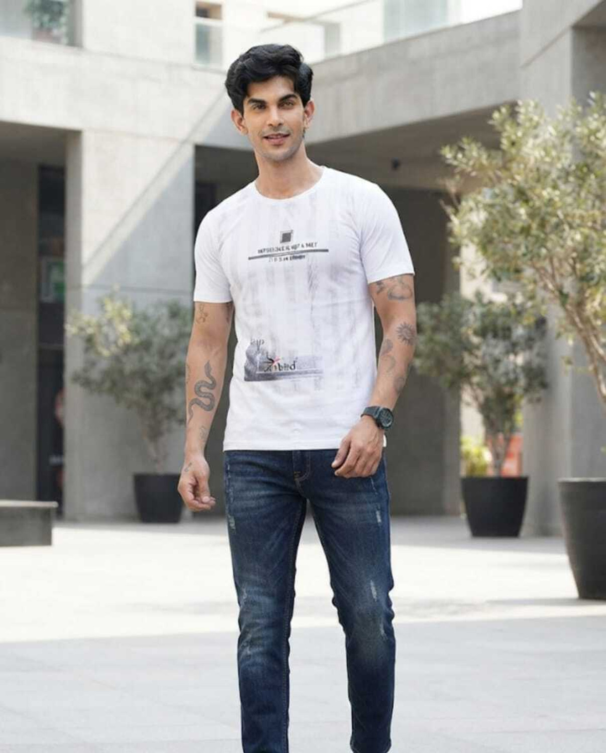 Image of BUGOAT Men Printed Round Neck Polyester Blue T-Shirt