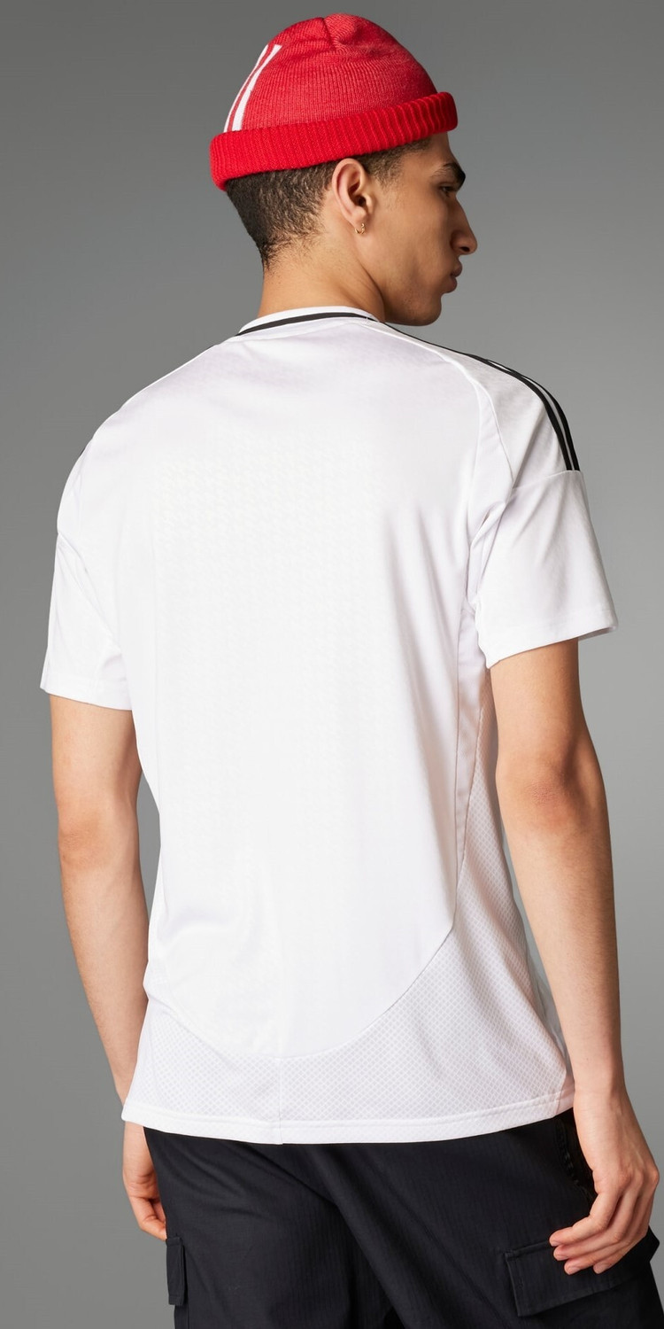 Image of Wondershot Men Printed Round Neck Polyester White, Black T-Shirt