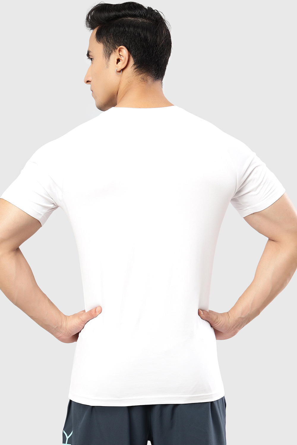 Image of FuaarK Men Solid Round Neck Cotton Blend White T-Shirt