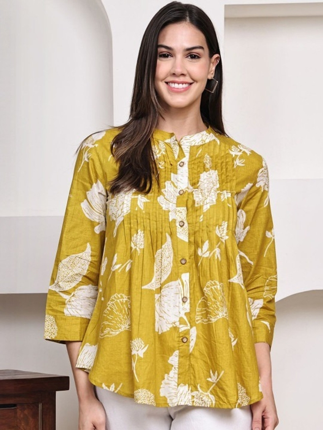 Image of Kavisaa Casual Regular Sleeves Printed Women Multicolor Top