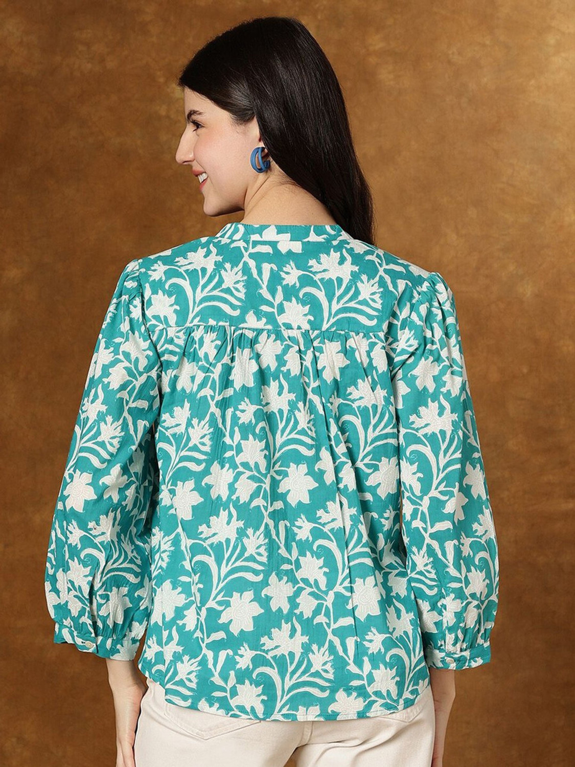 Image of Kavisaa Casual Regular Sleeves Printed Women Light Green Top