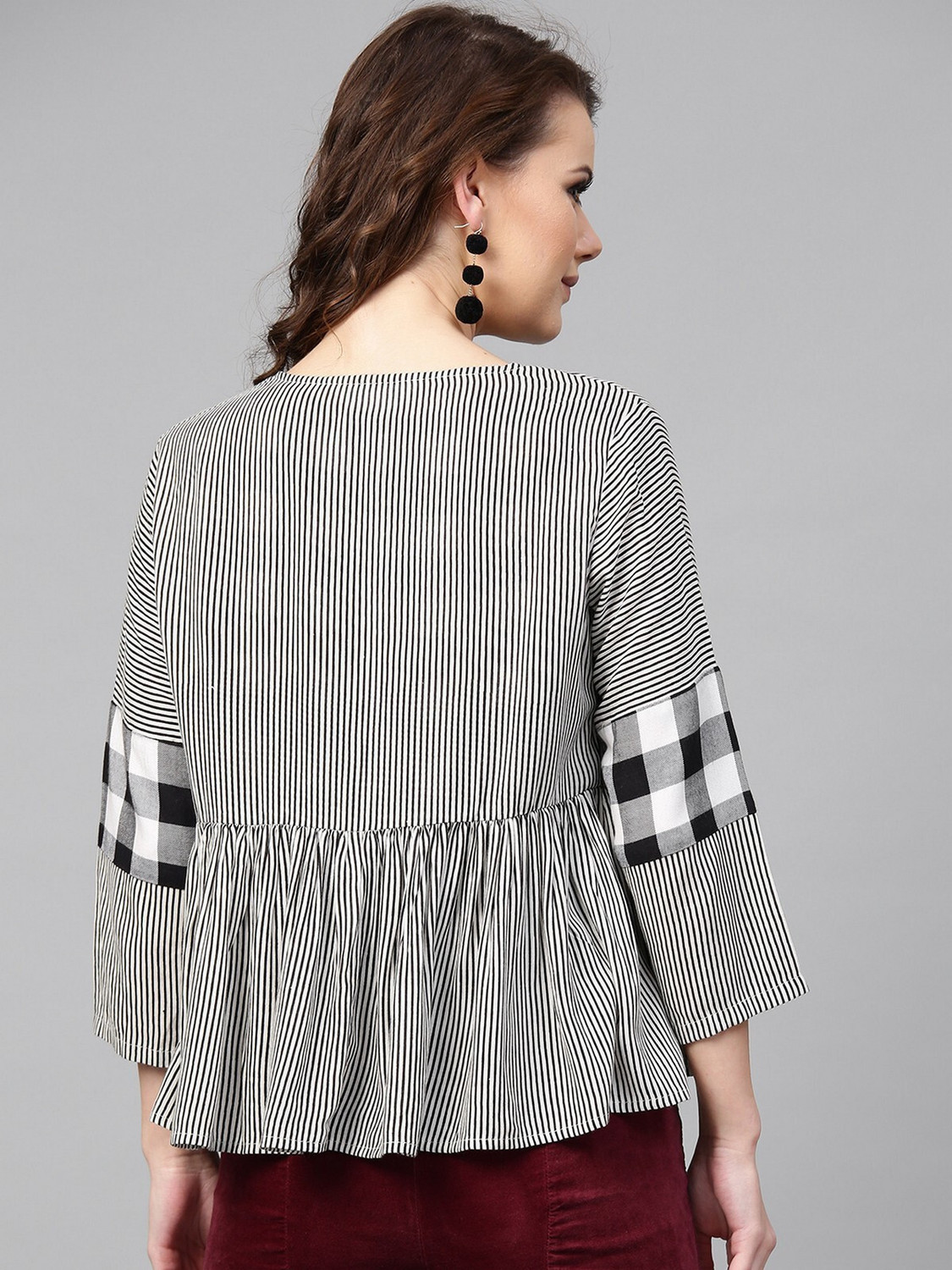 Image of ZIMA LETO Casual Sleeveless Checkered Women White, Black Top