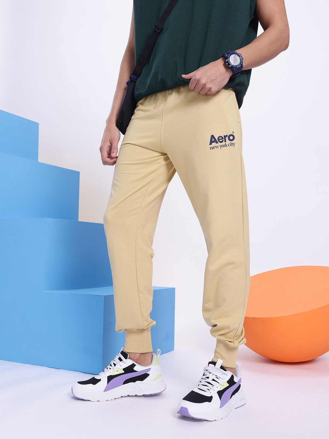 Image of AEROPOSTALE Men Checkered Beige Track Pants