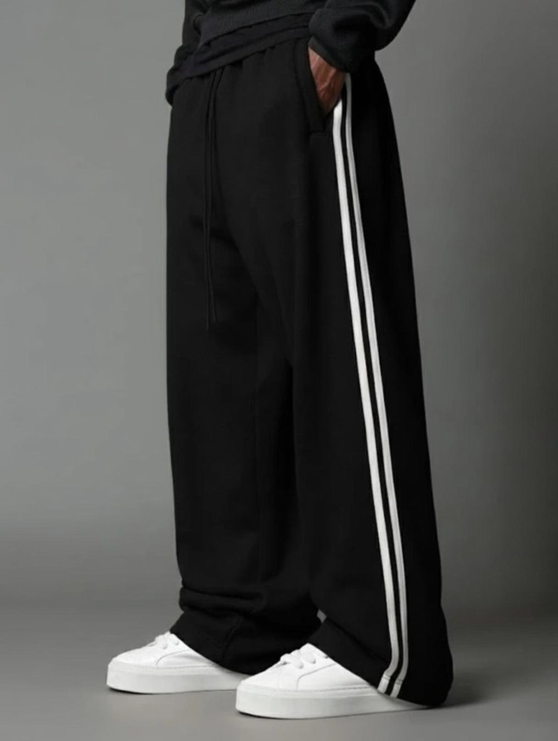 Romafashion Men Black Track Pants - Image 1