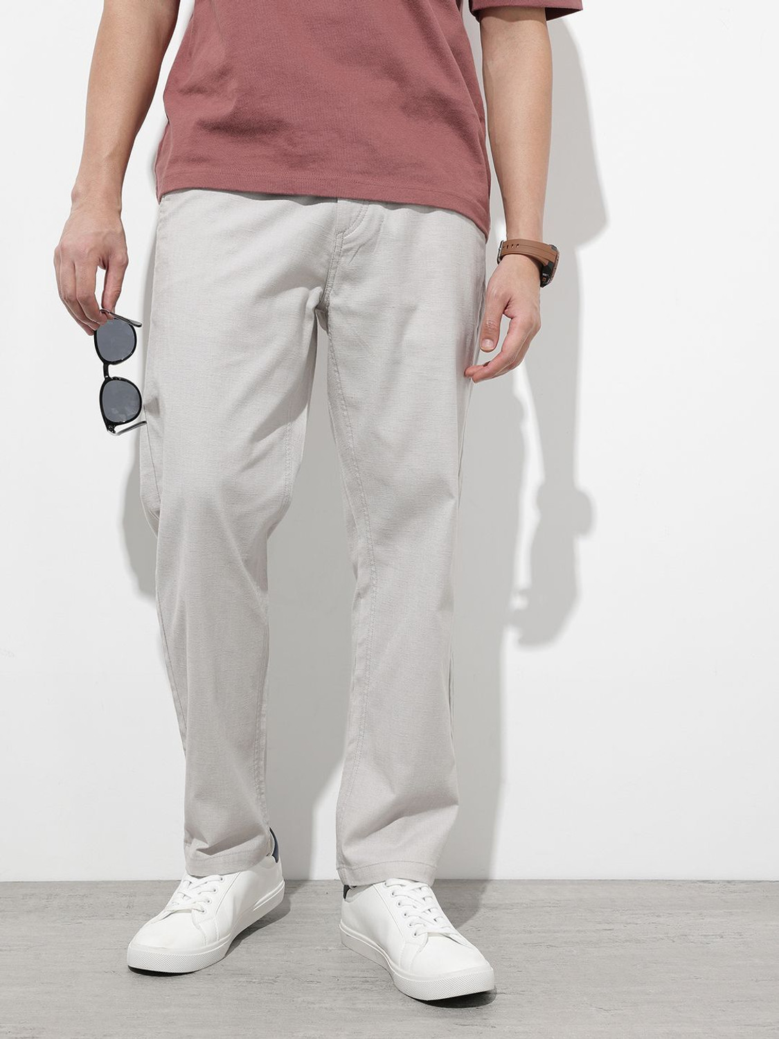 Image of Roadster Men Loose Fit Green Cotton Blend Trousers