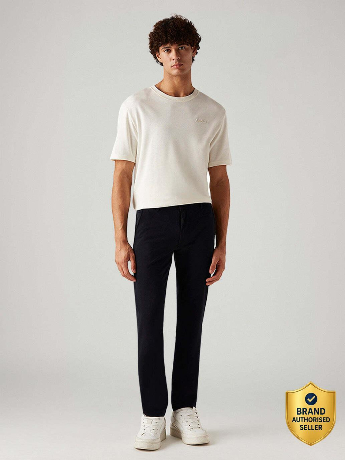 Image of LEVI'S Men Regular Fit Brown Pure Cotton Trousers