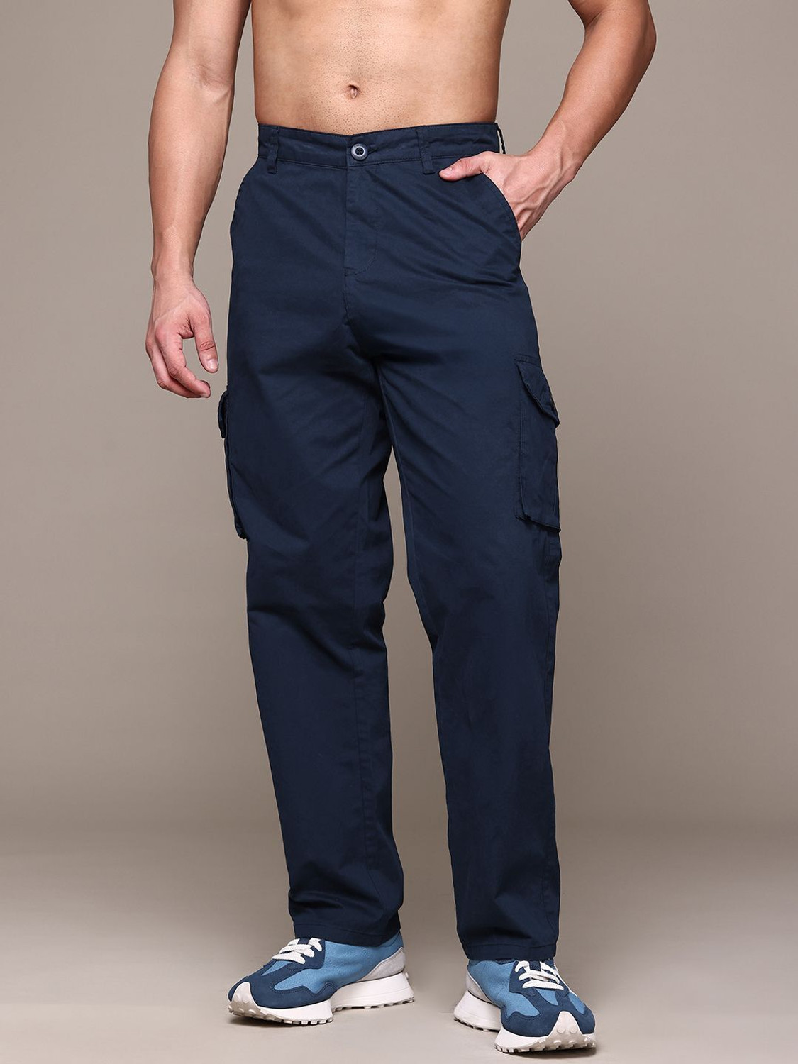 Image of Roadster Pack of 3 Men Regular Fit Multicolor Cotton Blend Trousers