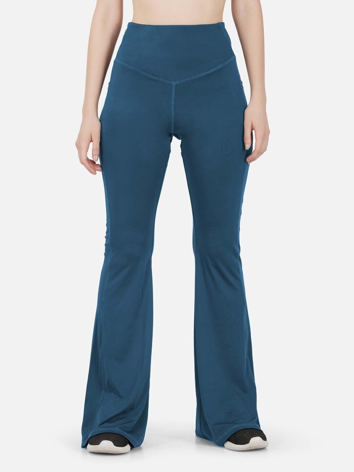 Image of IMPERATIVE by NEU LOOK Women Flared Black Lycra Blend Trousers