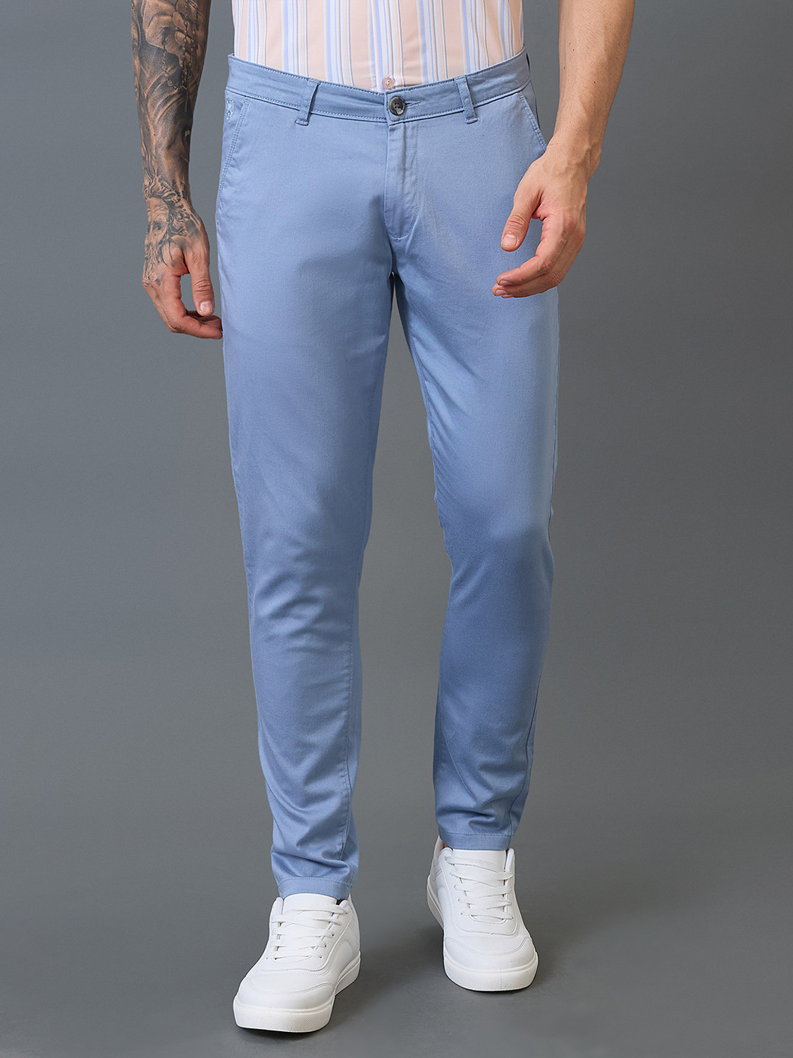 Image of GIORDANO Men Slim Fit Blue Cotton Blend Trousers