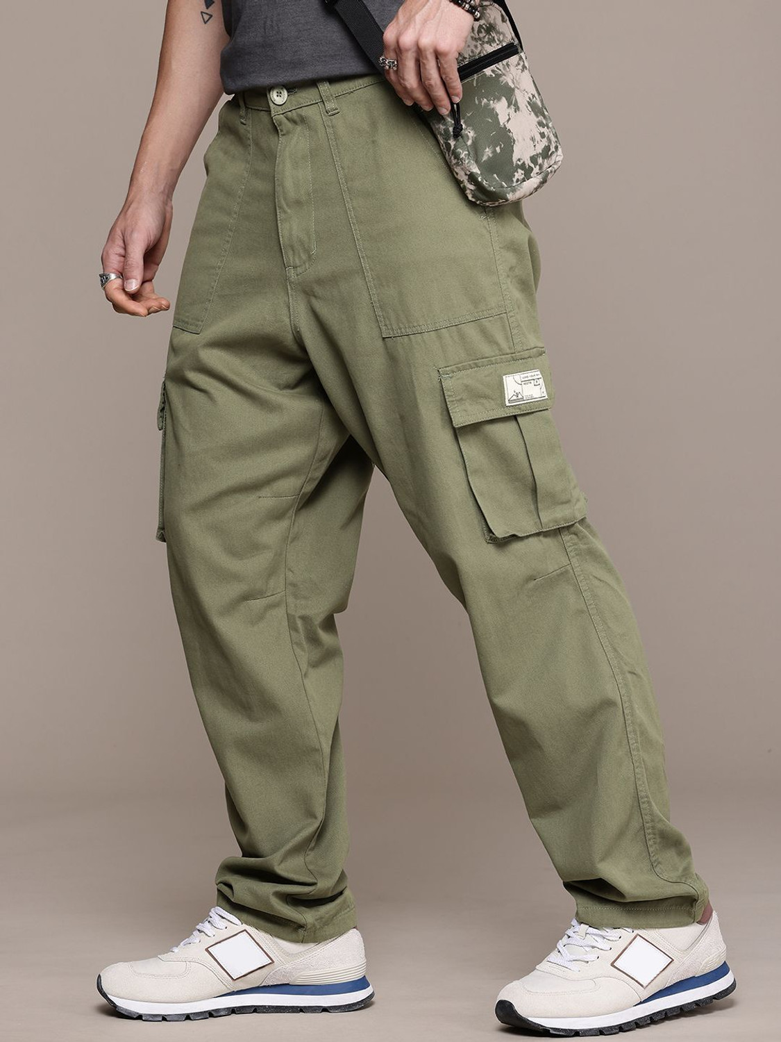 Image of Roadster Men Regular Fit Beige Cotton Blend Trousers