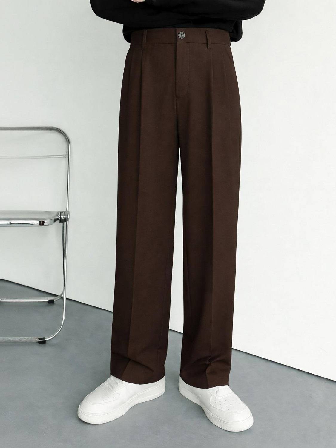 mtwn Men Straight Fit Brown Trousers - Image 1