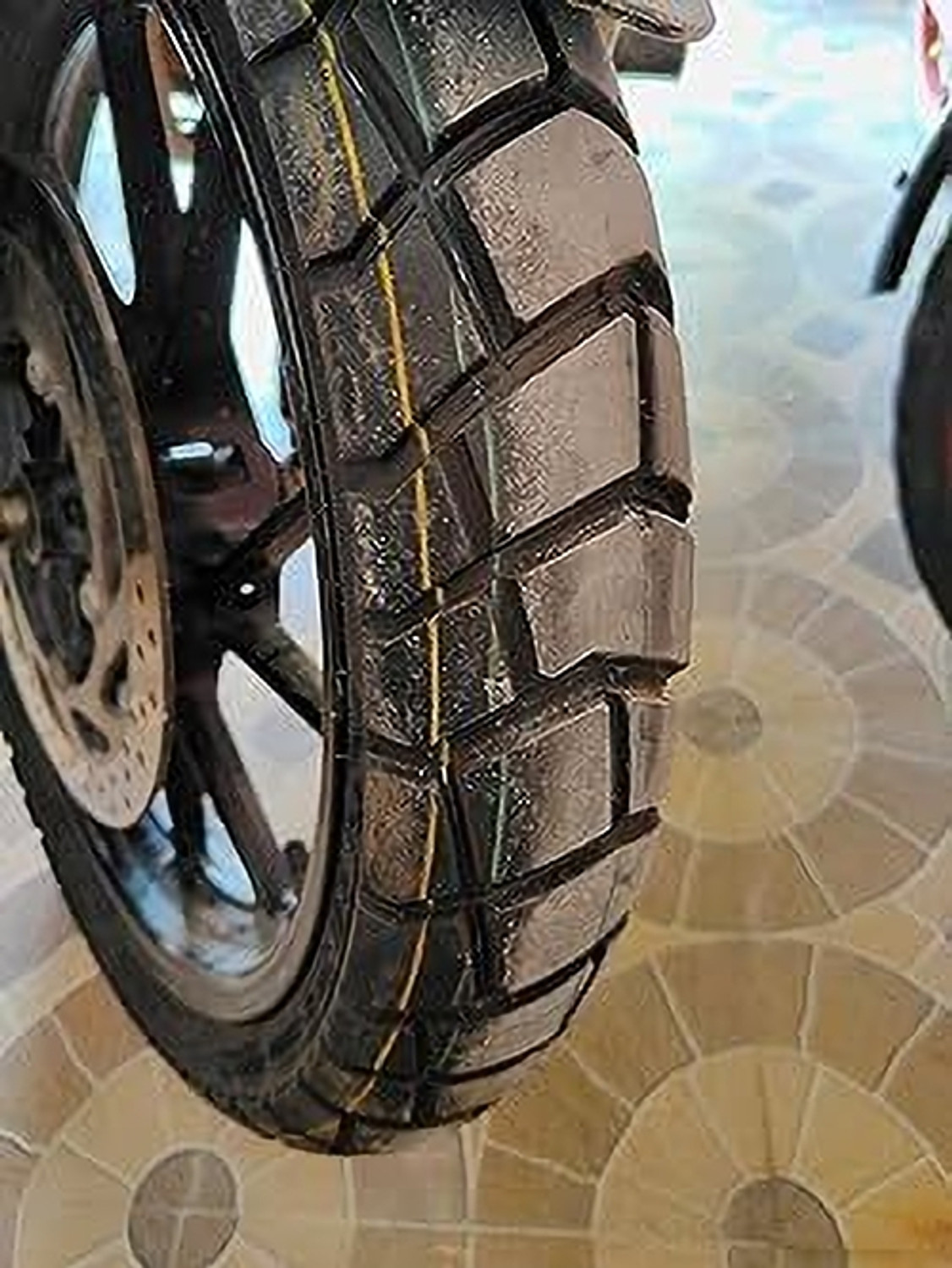 Image of Apollo TRAMPLER XR 100 /90R19 Front Two Wheeler Tyre (Dual Sport, Tube Less)