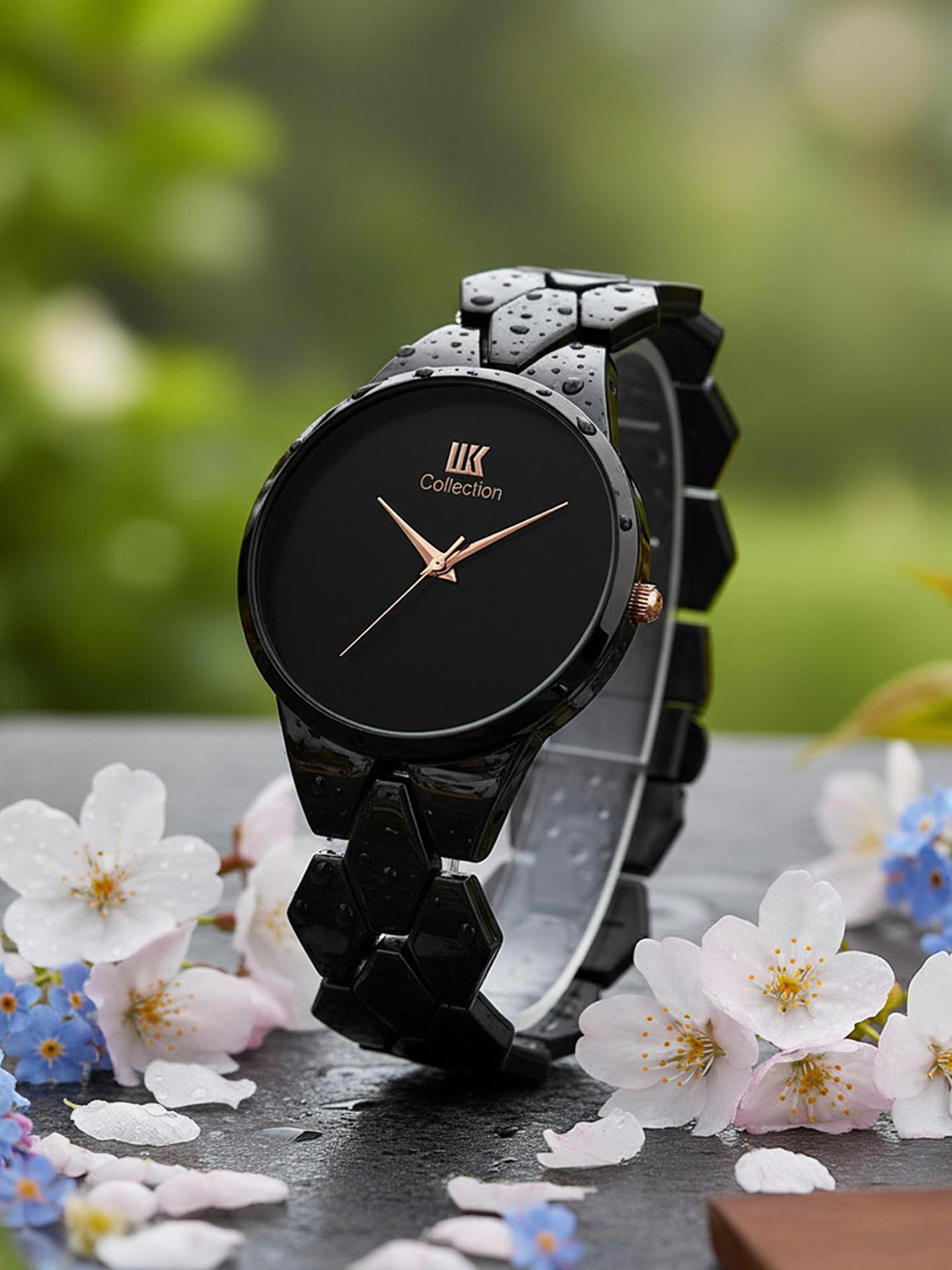 IIK Collection IIK-1083W Watches for Women Round Black Dial with Black Metal Bracelet Chain Girls Analog Watch - For Women