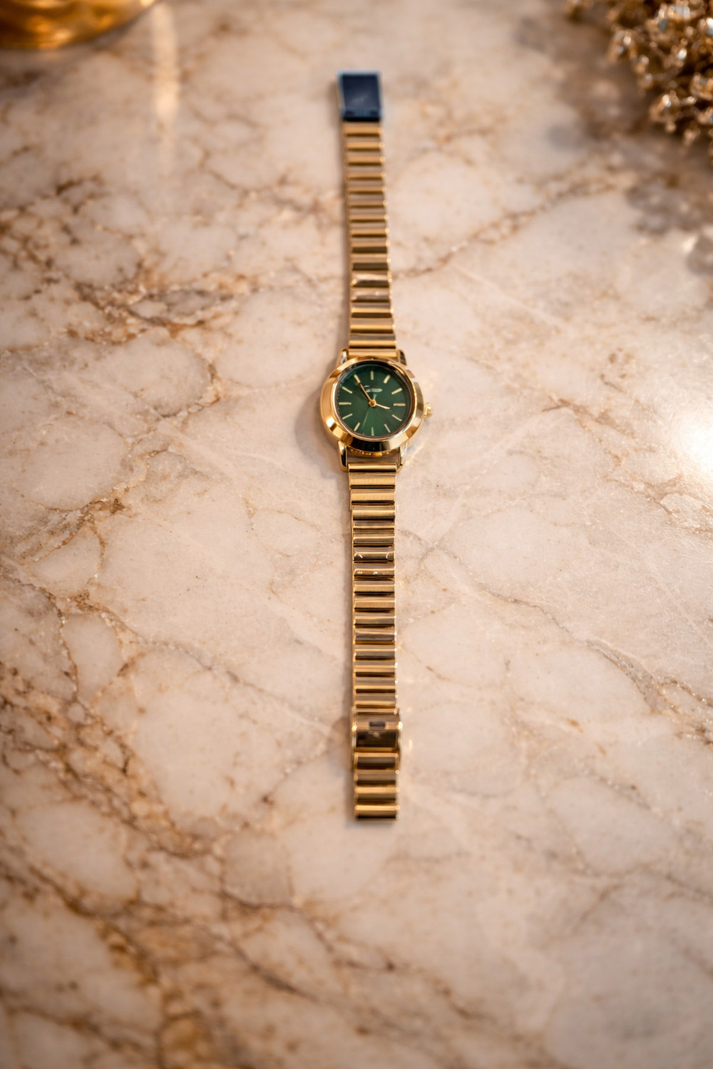 Image of TheHotPickz Vintage Watch Analog Watch - For Women Vintage Gold Chain Strap Women's Watch with Green Dial