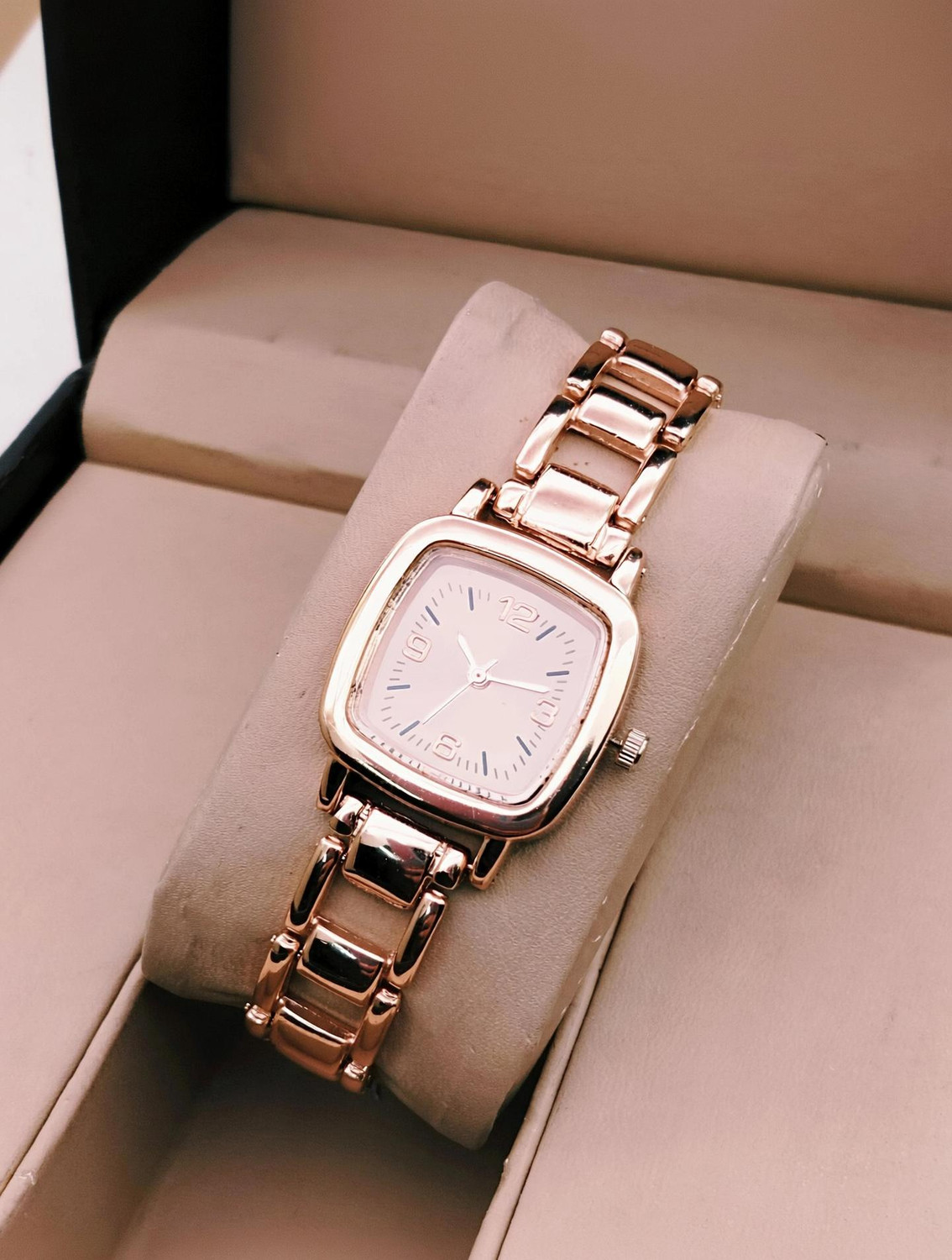 Image of SPARKPLUG Gold D03 bracelet girls analog watch Analog Watch - For Girls GOLDEN01