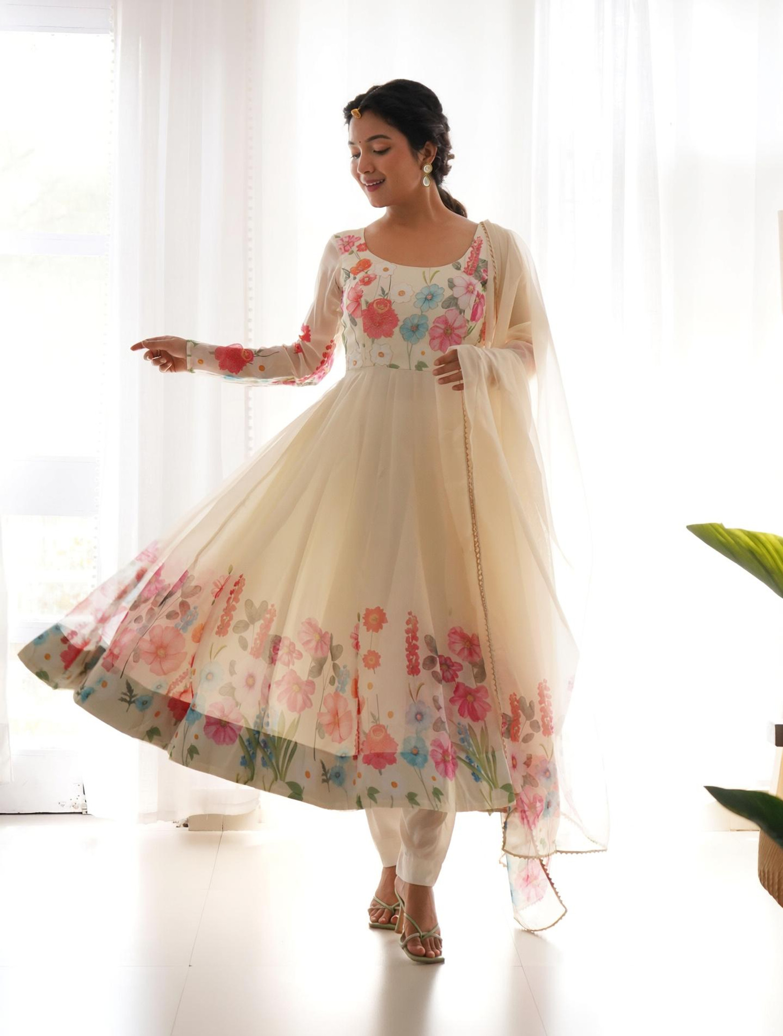LOKITA WORLD Women Floral Print Anarkali Kurta Set Floral Print A...