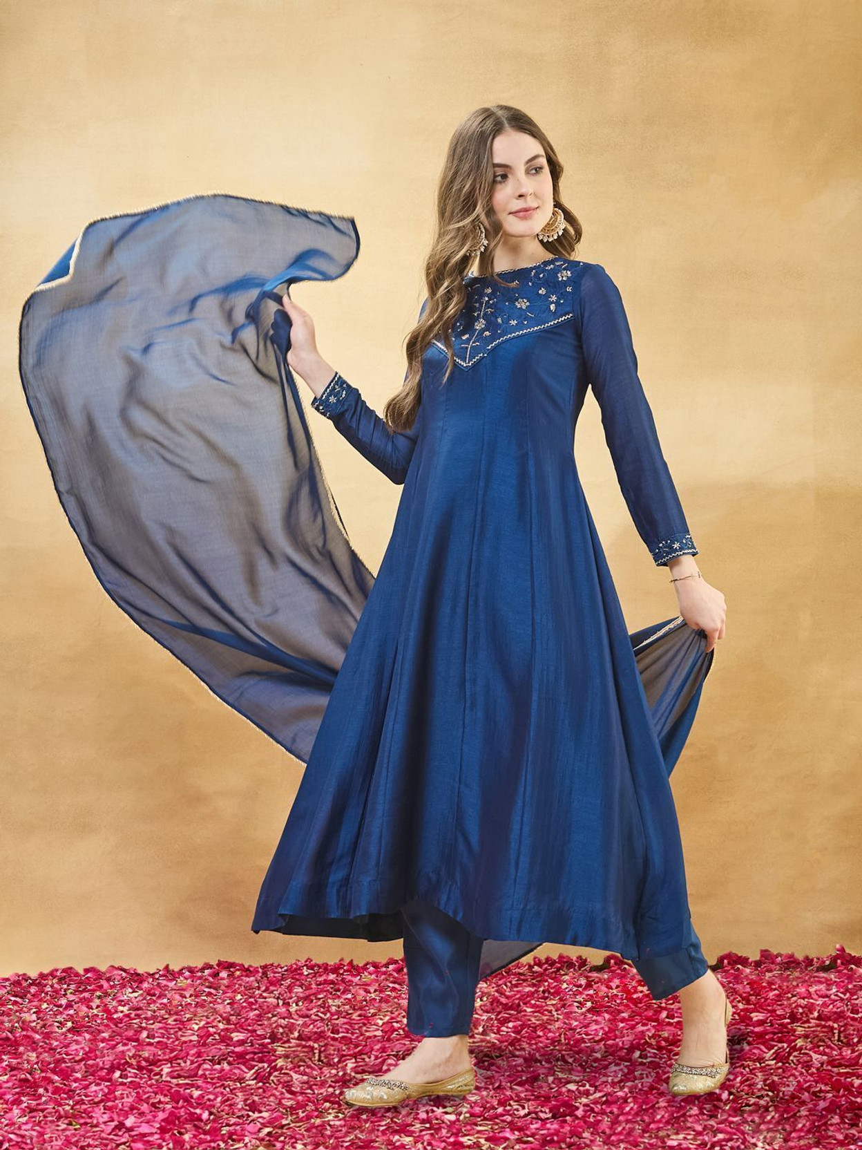 Women Pure Silk Kurta Pant Dupatta Set