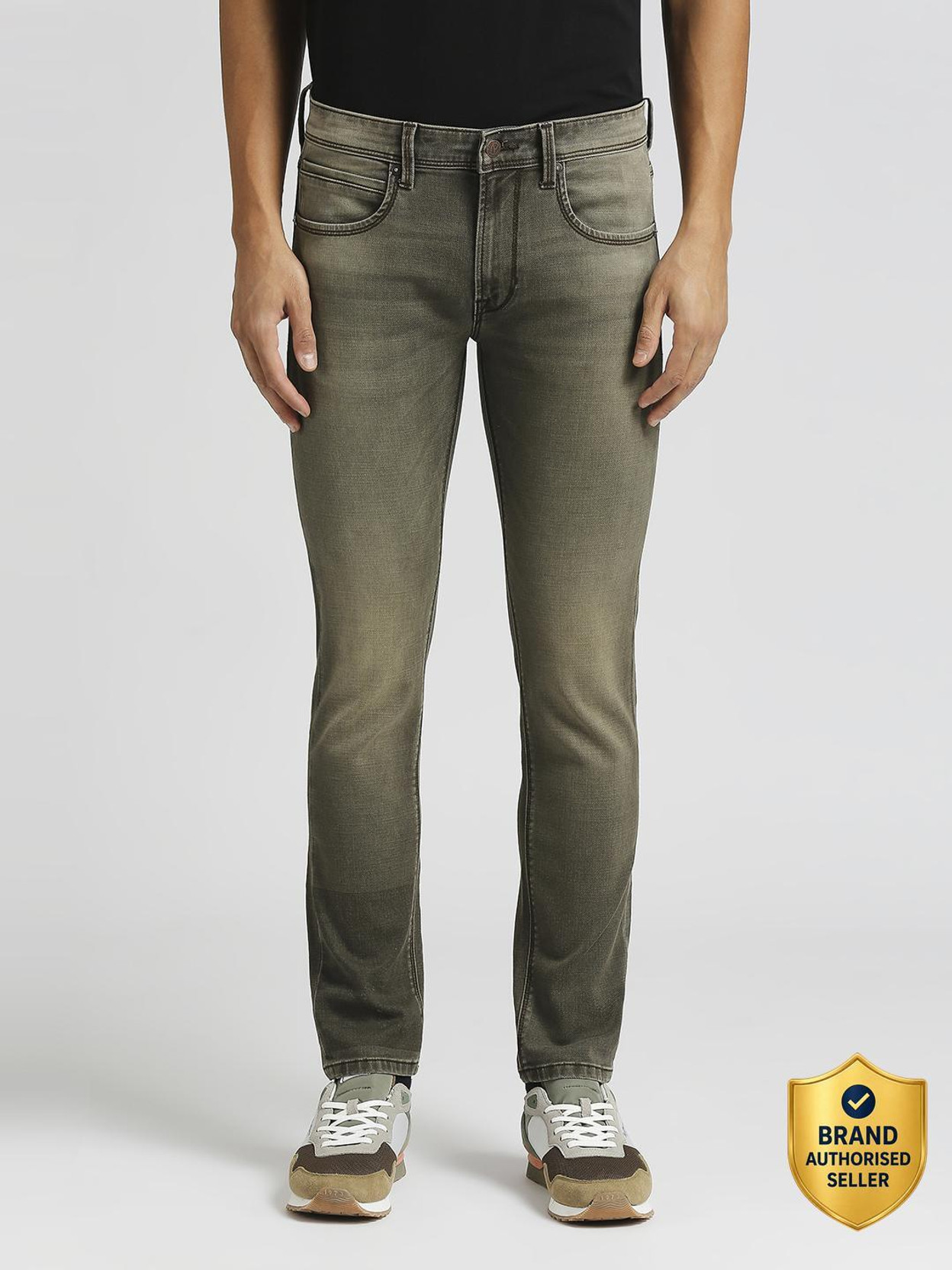 Pepe Jeans Men Tapered Fit Mid Rise Brown Jeans