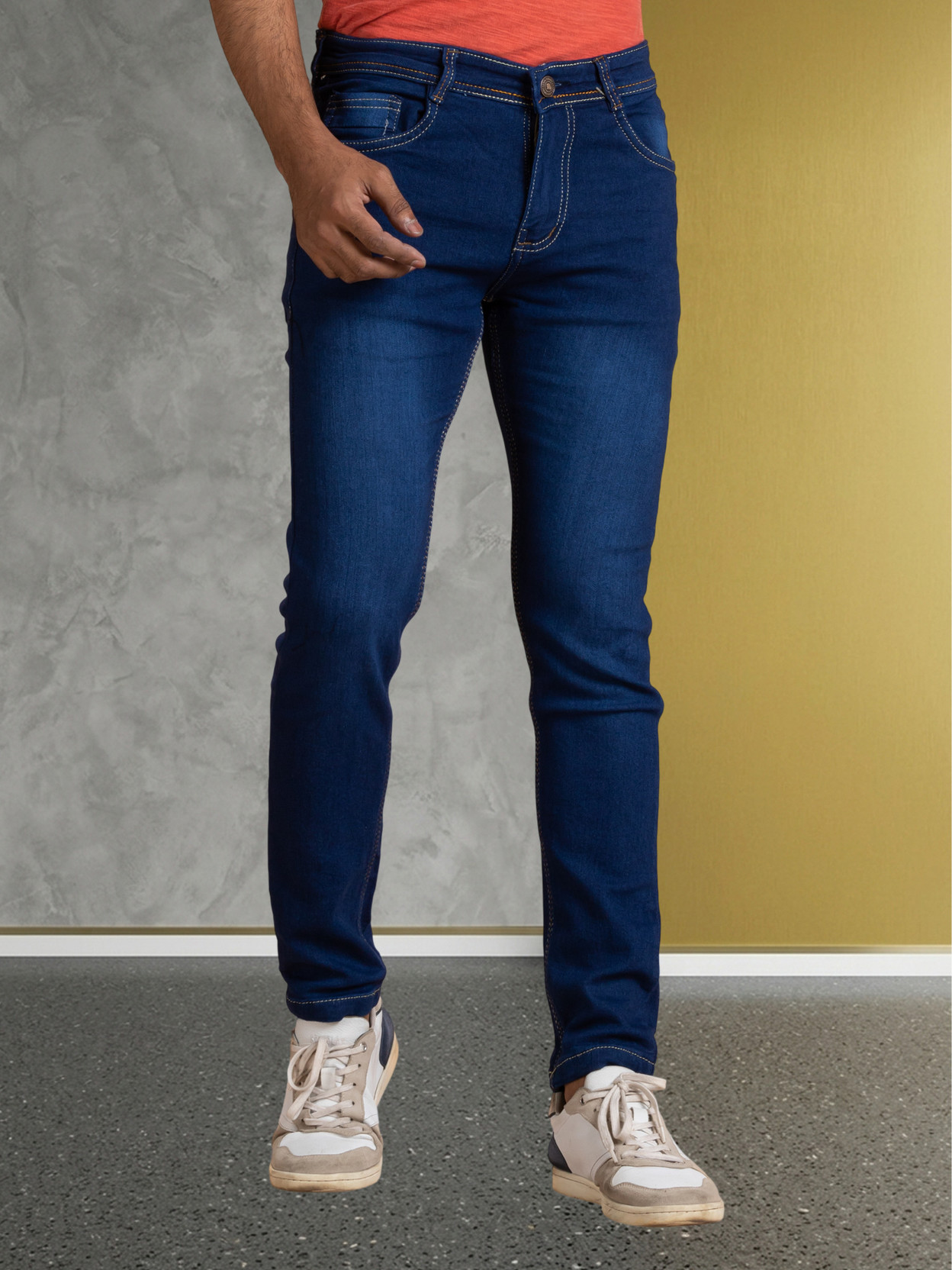 Men Slim Mid Rise Blue Jeans
