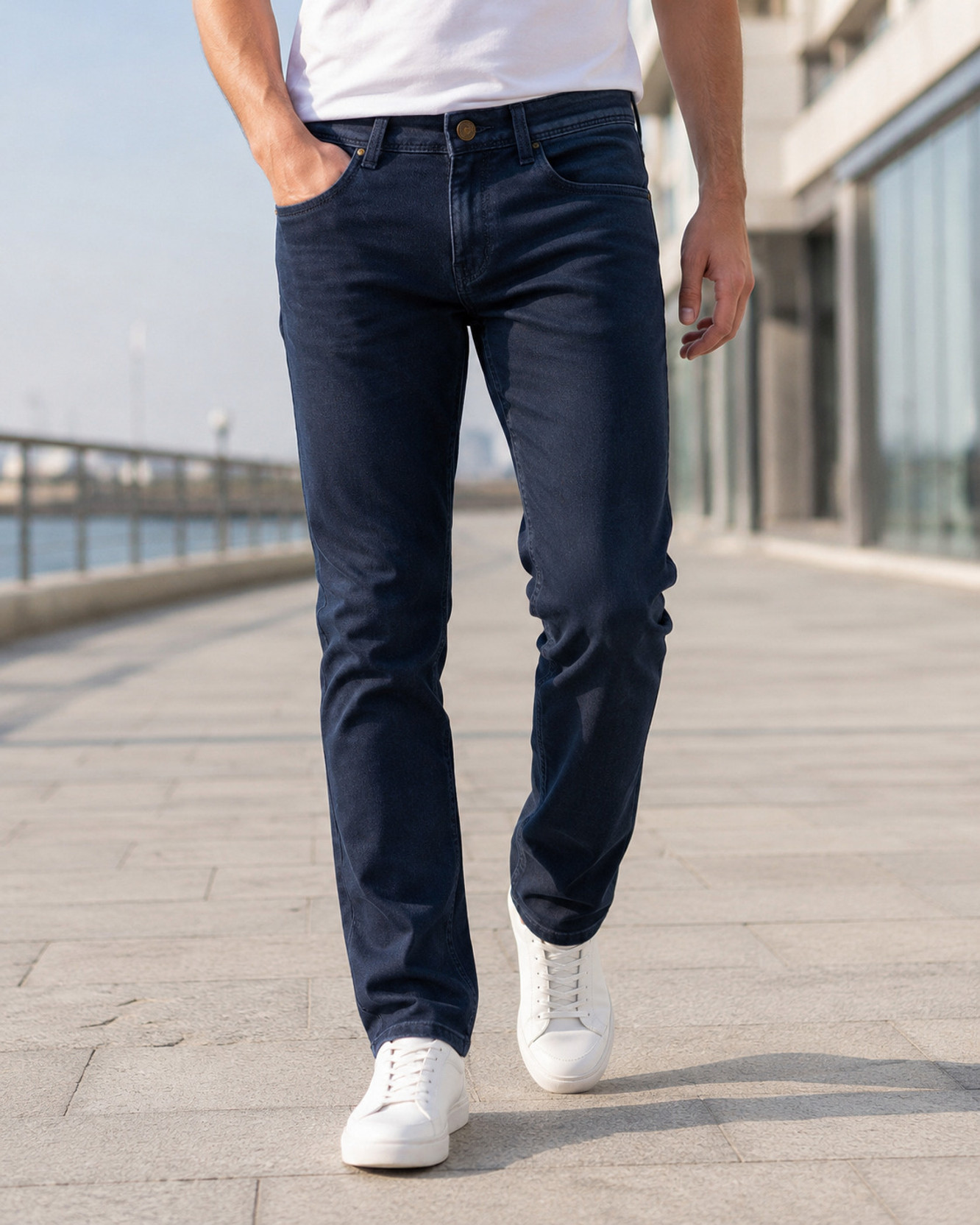 Men Slim Mid Rise Dark Blue Jeans