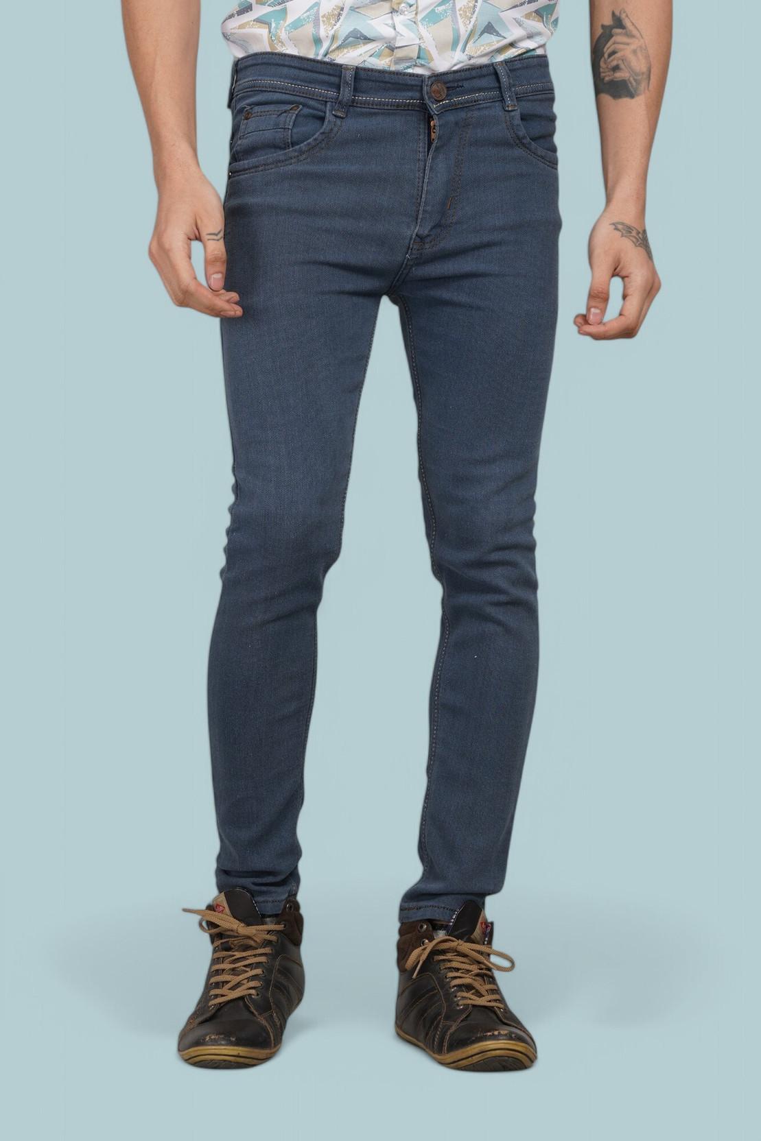 Men Slim Mid Rise Grey Jeans