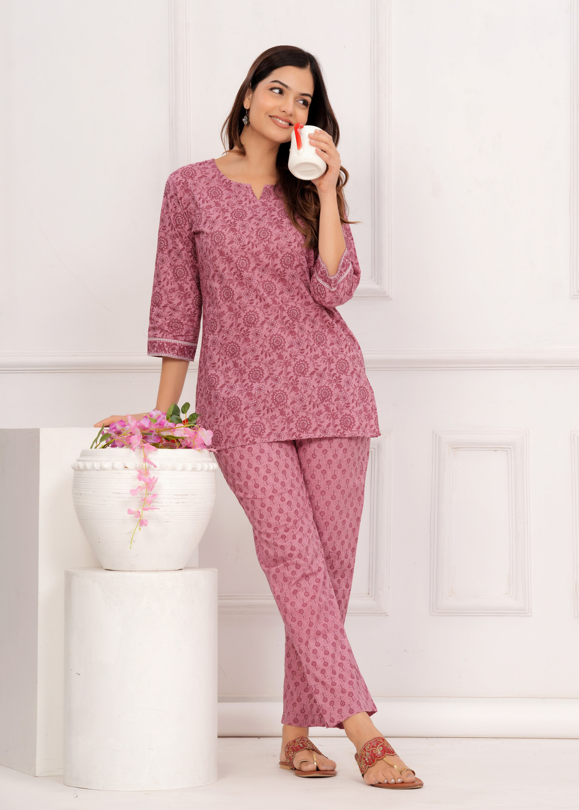 Women Top & Pyjama Set Pink Printed