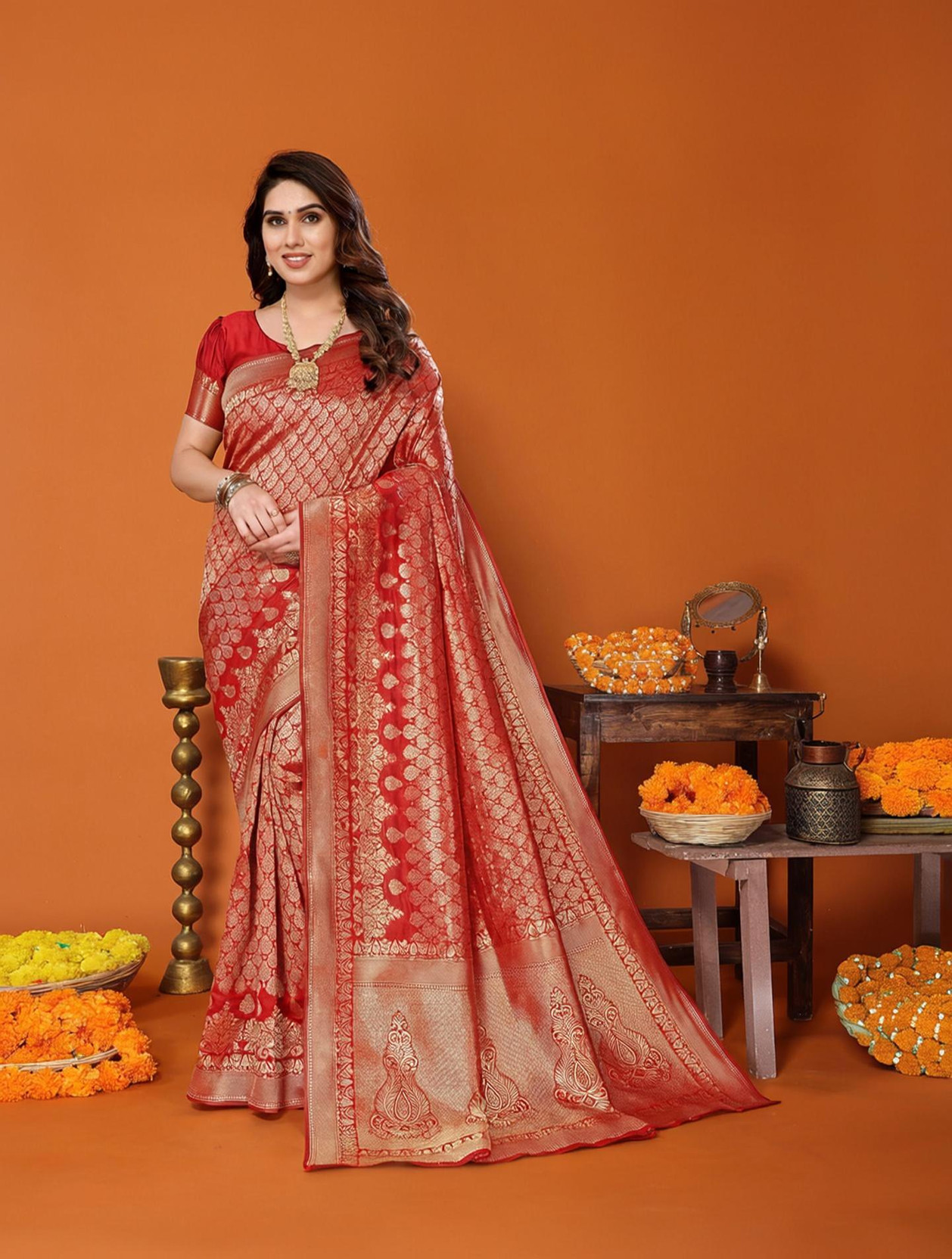 Woven Kanjivaram Silk Blend Saree