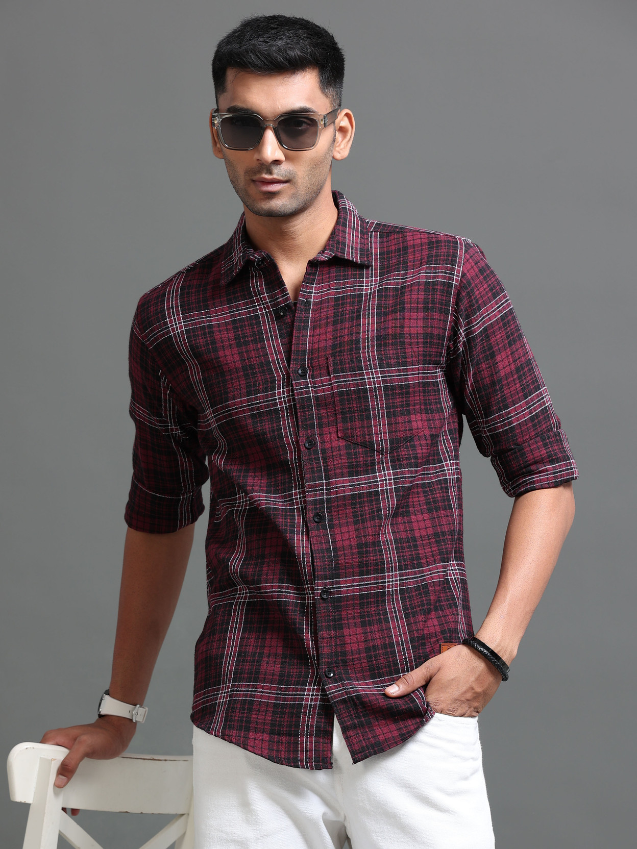 Men Slim Fit Checkered Button Down Collar Casual Shirt