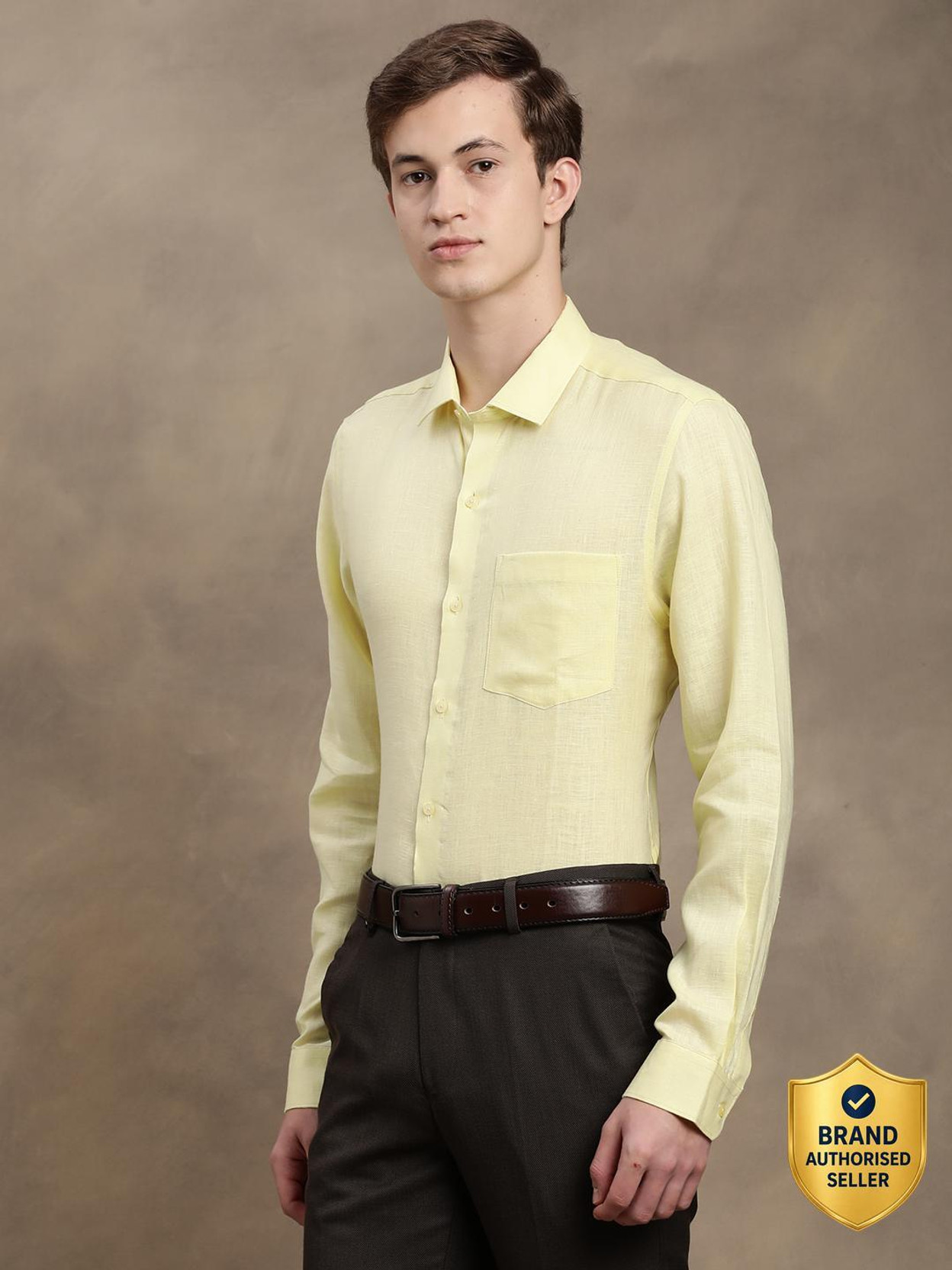 Men Slim Fit Solid Spread Collar Formal Shirt